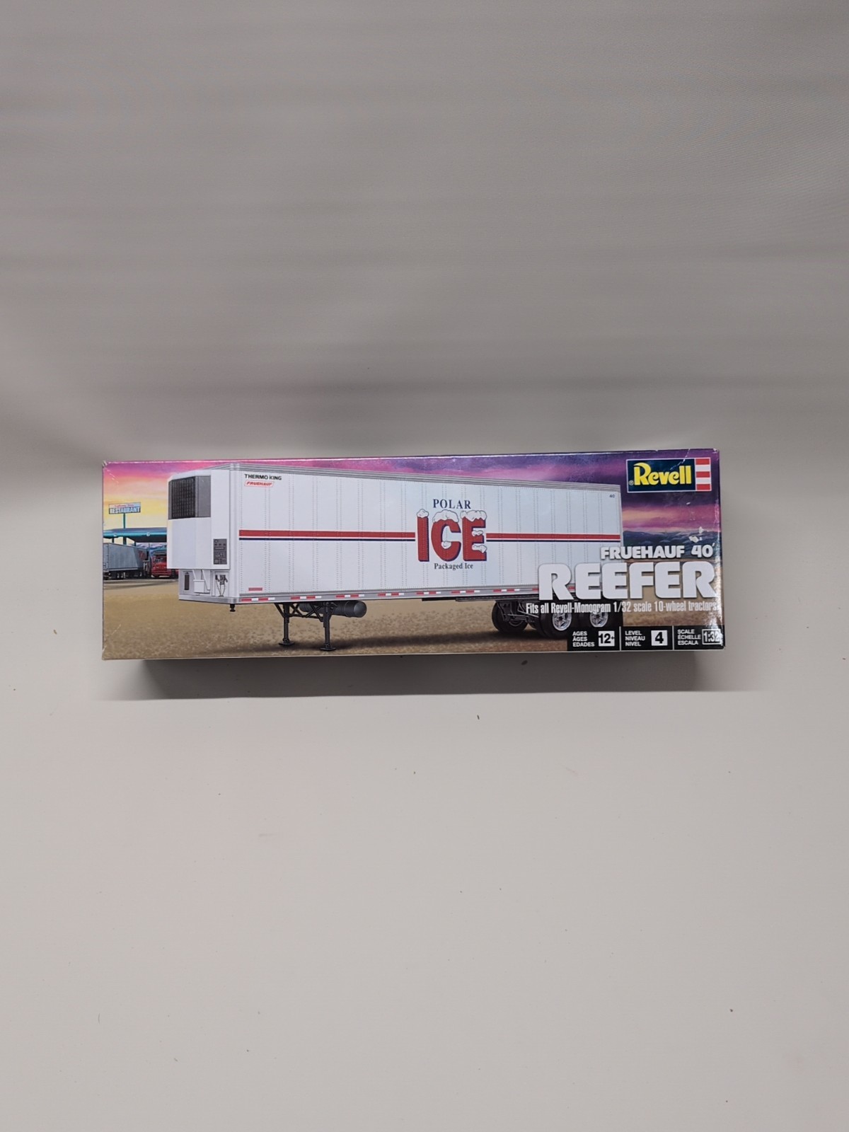 Revell Kit 14541 Scale 1:32 Fruehauf 40' Reefer Semi Trailer Polar Ice Sealed 