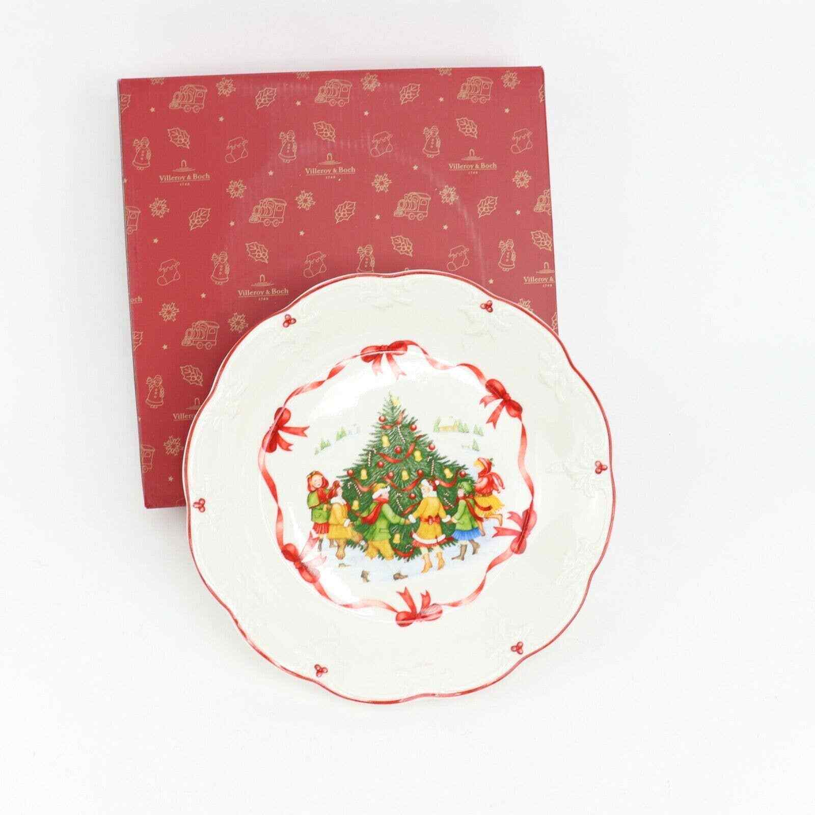 Villeroy & Boch, Toy’s Fantasy 9.75in Large Bowl Dancing Around the Tree