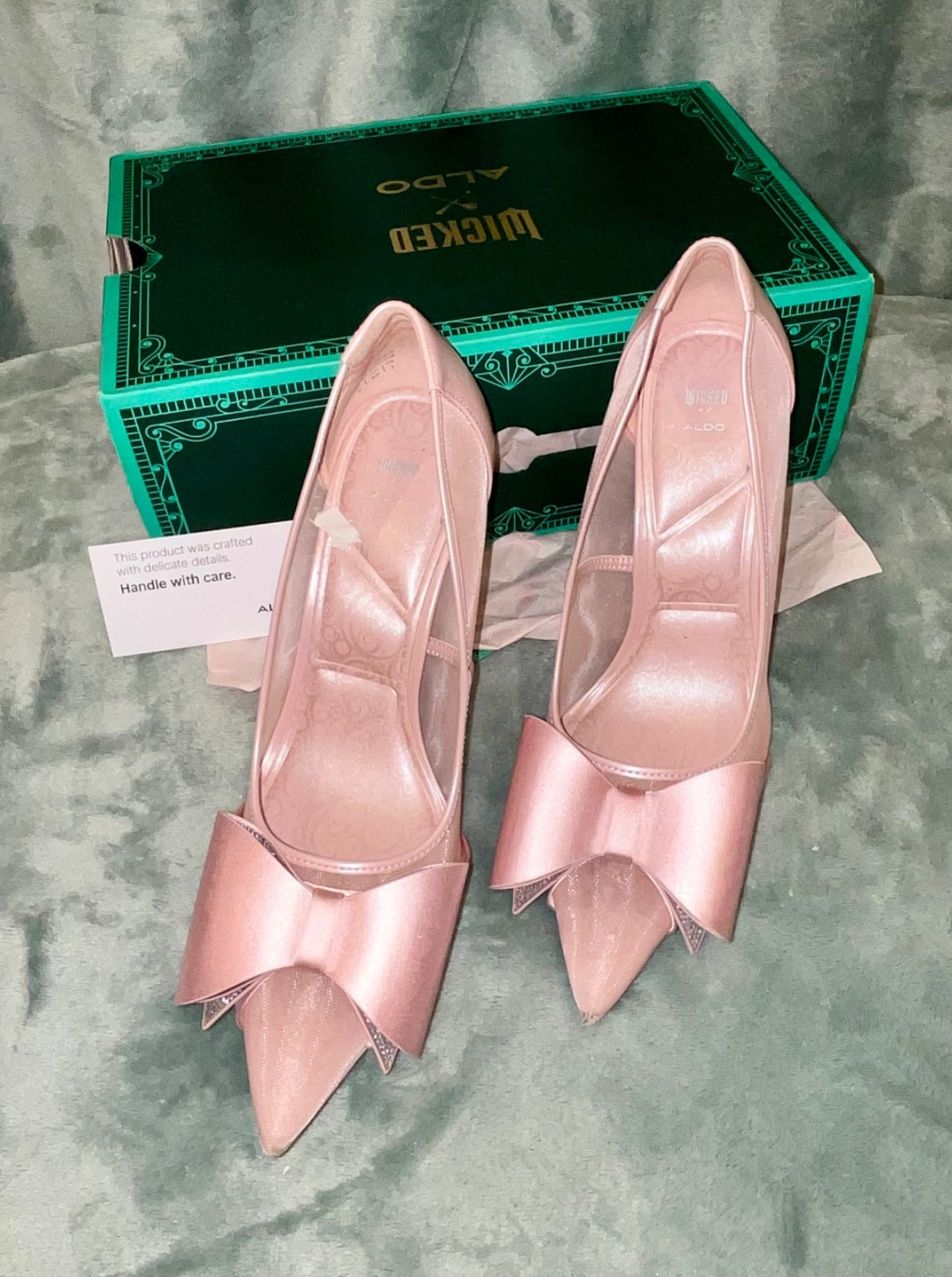 Wicked x Aldo Amazafying Glinda Women’s Heels Pink Satin Bow Women 9B