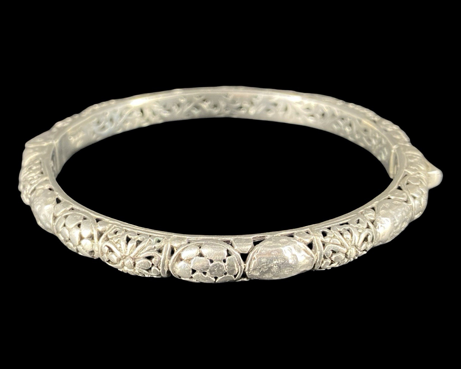 Vintage Sarda 925 Sterling Silver Floral Ornate Hinged Bangle Bracelet