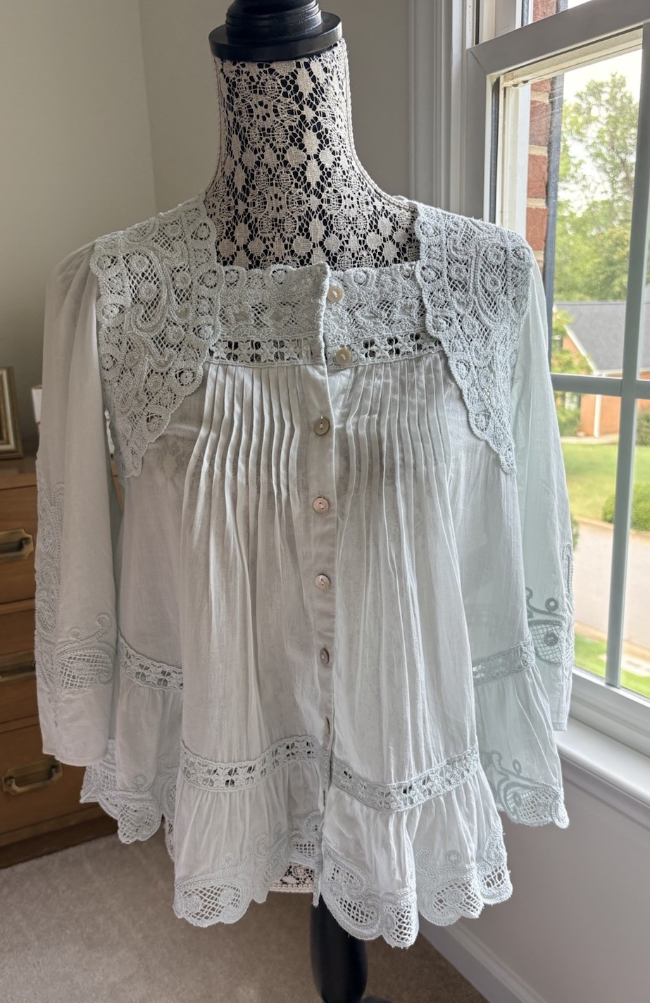 FARM Rio Light Blue Cotton Lace Embroidered Button Front 3/4 sleeve Blouse XS