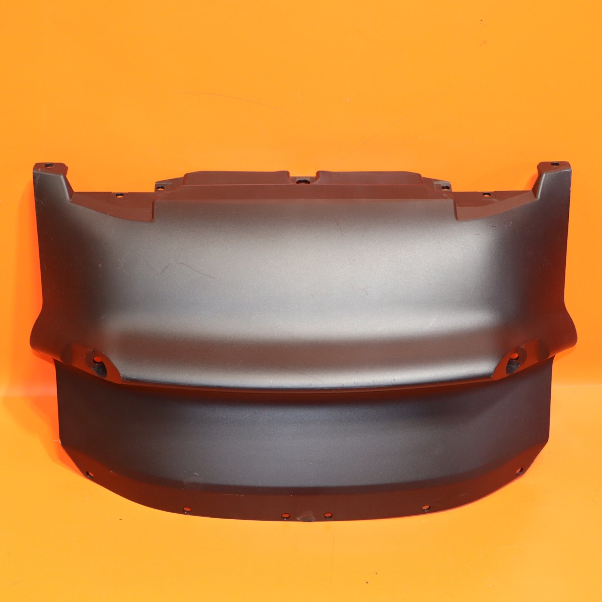 FERRARI 488 GTB SPIDER CENTERAL ZONE CLOSURE FRONT 2016-2018 2019 88161200 OEM