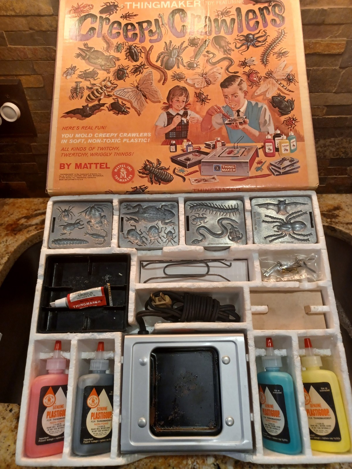 Mattel Creepy Crawlers Thingmaker Mattel Creepy Crawlers Thingmaker