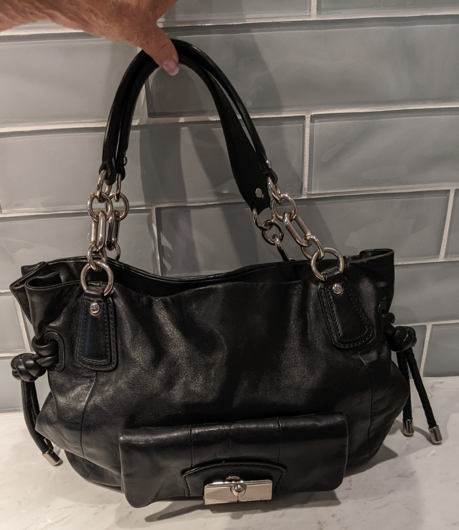 COACH Black Leather Shoulder Bag w/Side Knots Classic Travel Casual COACH Black Leather Shoulder Bag w/Side Knots Classic Travel Casual