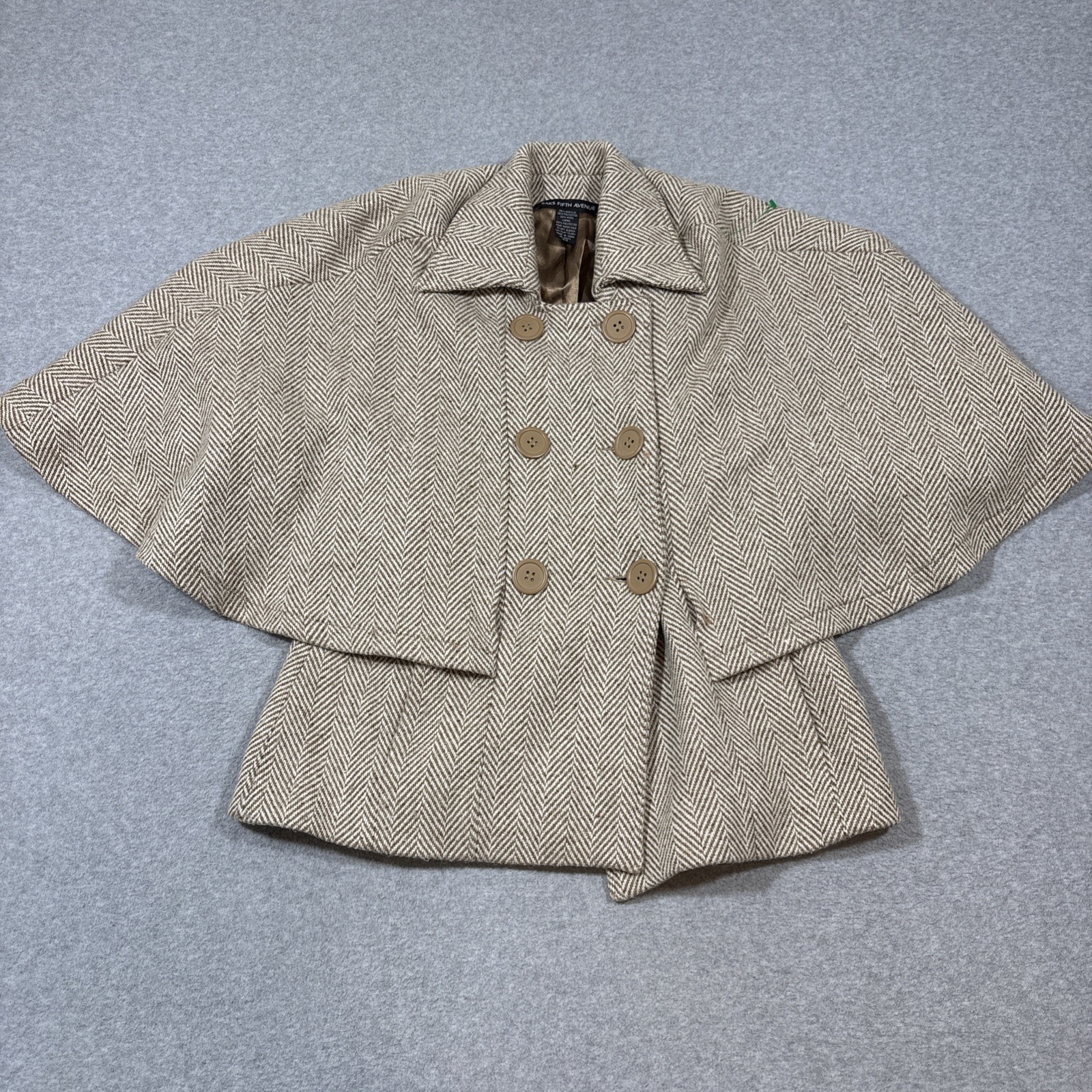 Saks Fifth Avenue Herringbone Wool Blend Cape Coat Poncho Brown White O/S Luxe Saks Fifth Avenue Herringbone Wool Blend Cape Coat Poncho Brown White O/S Luxe