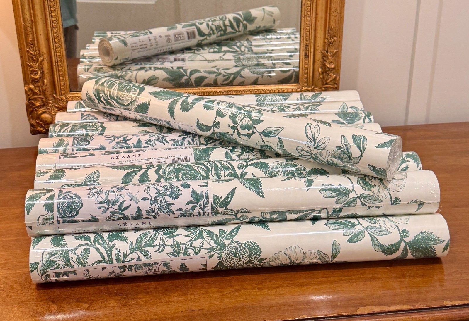 Sézane French Floral Green Wallpaper  Botanical-  4 Matching Rolls.