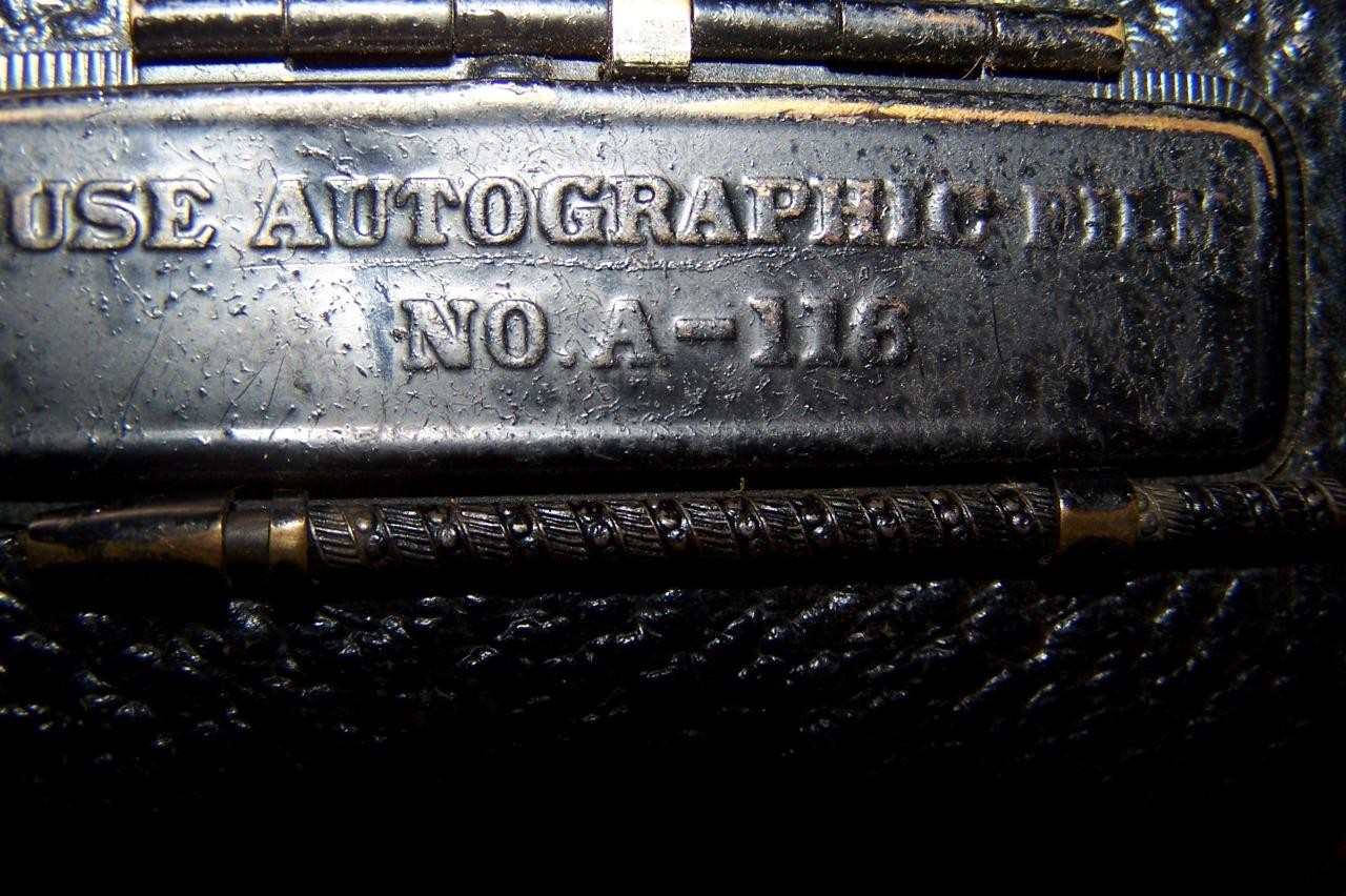 ANTIQUE 1925  KODAK JR No. 1 AUTOGRAPHIC FOLDING FILM CAMERA RARE MODEL A-116