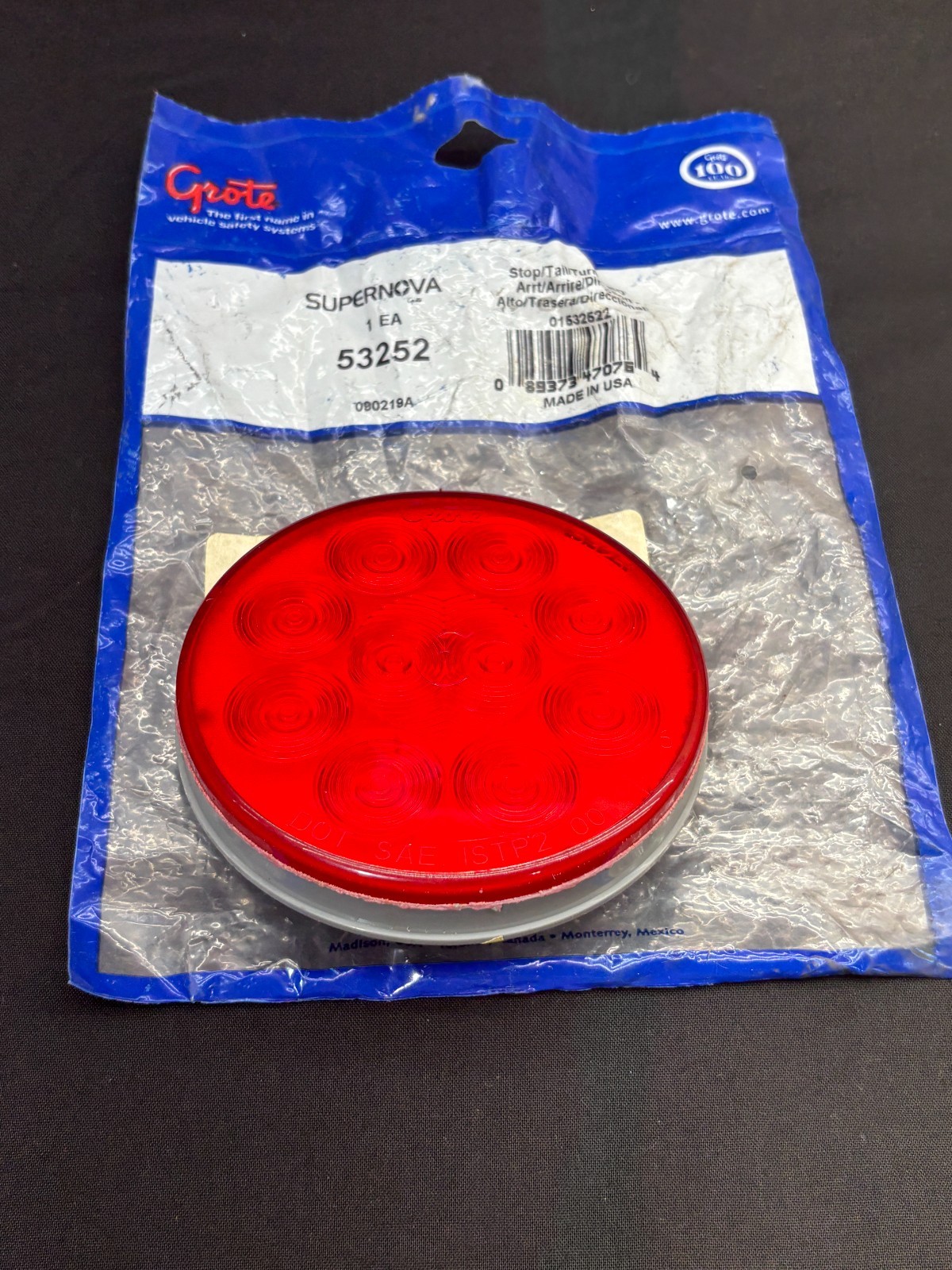 Grote 53252 Stop Turn Tail Light Red 4\ Grote 53252 Stop Turn Tail Light Red 4\