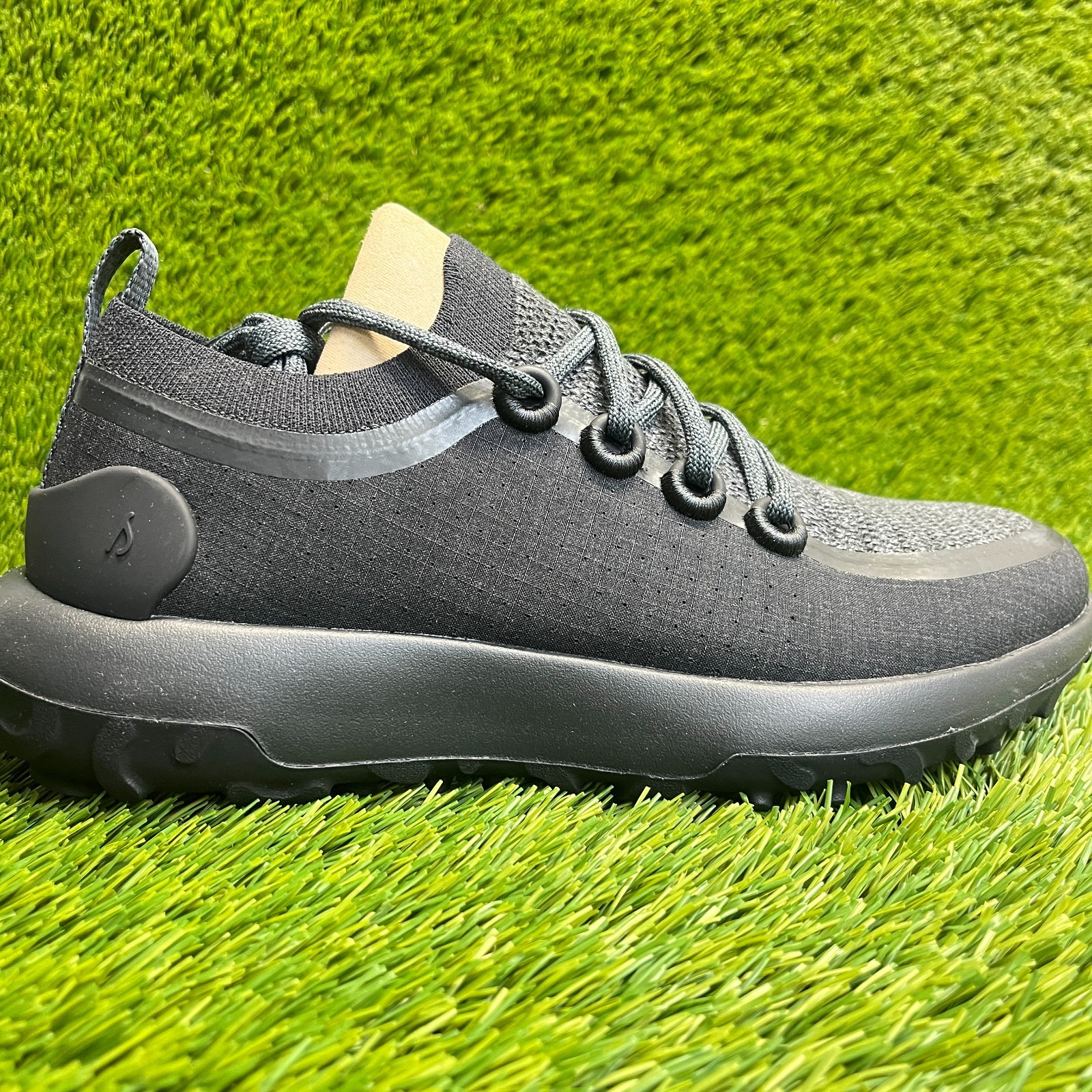 Allbirds Trail Runner SWT Womens Size 10.5 Black Athletic Running Shoes Sneakers