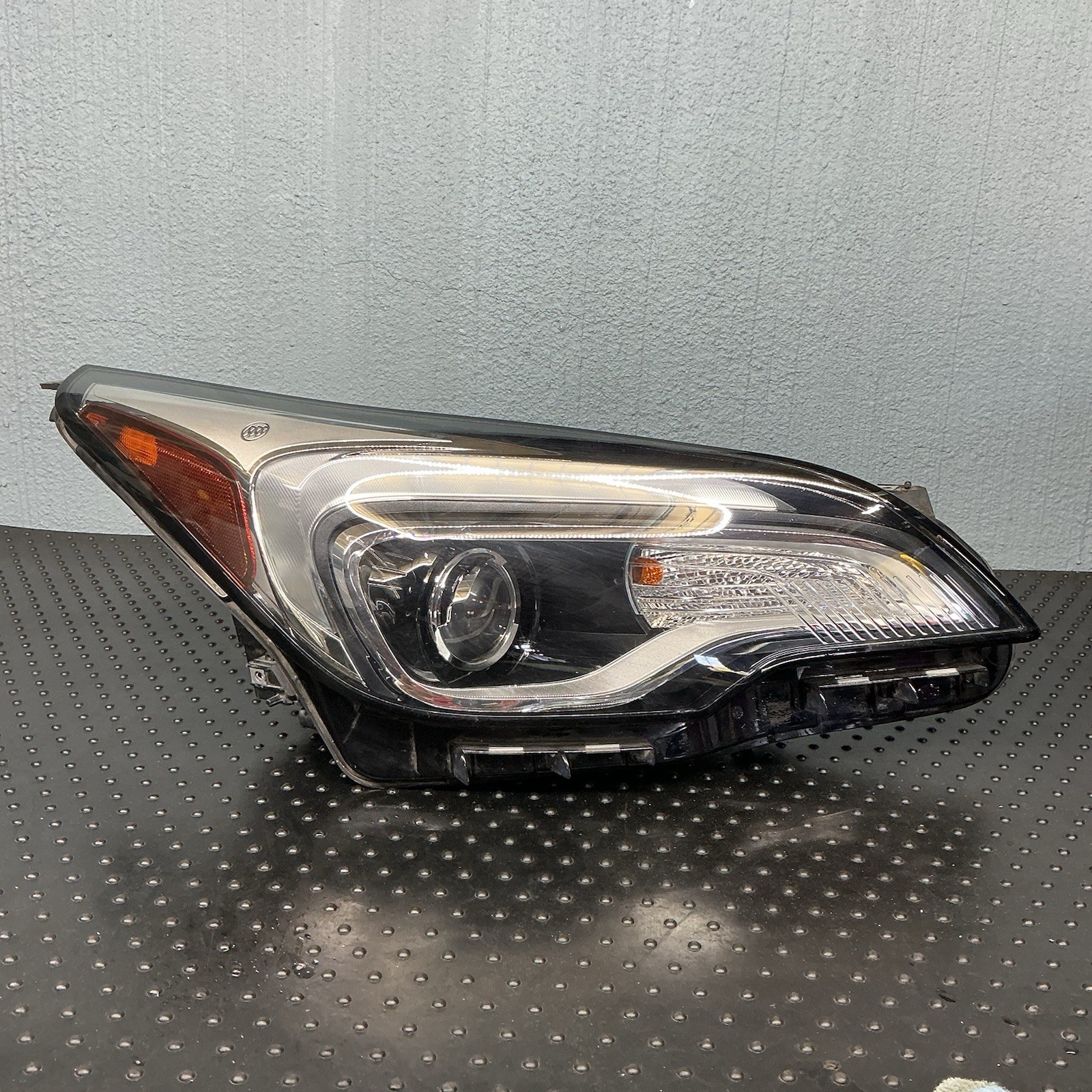2016-2020 Buick Envision Headlight RH OEM 