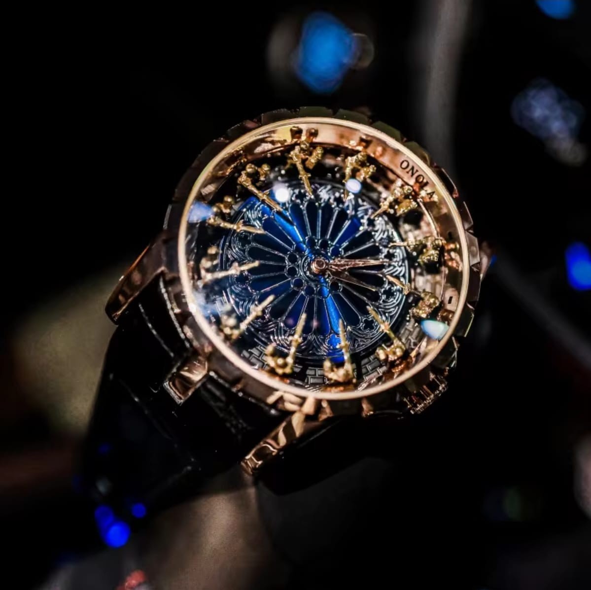 High Quality Luxury Quartz Watch for Men Twelve Knights On The Round Table