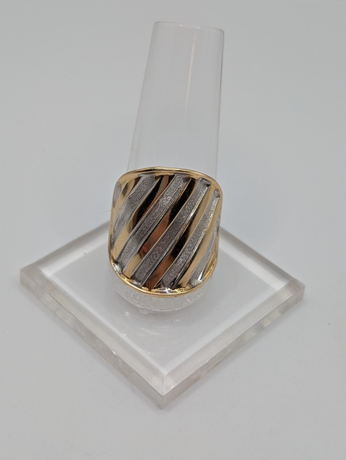 Vintage 14k Gold Vior Itlay Wide Cigar Band Ring size 8.75 3.9 Grams