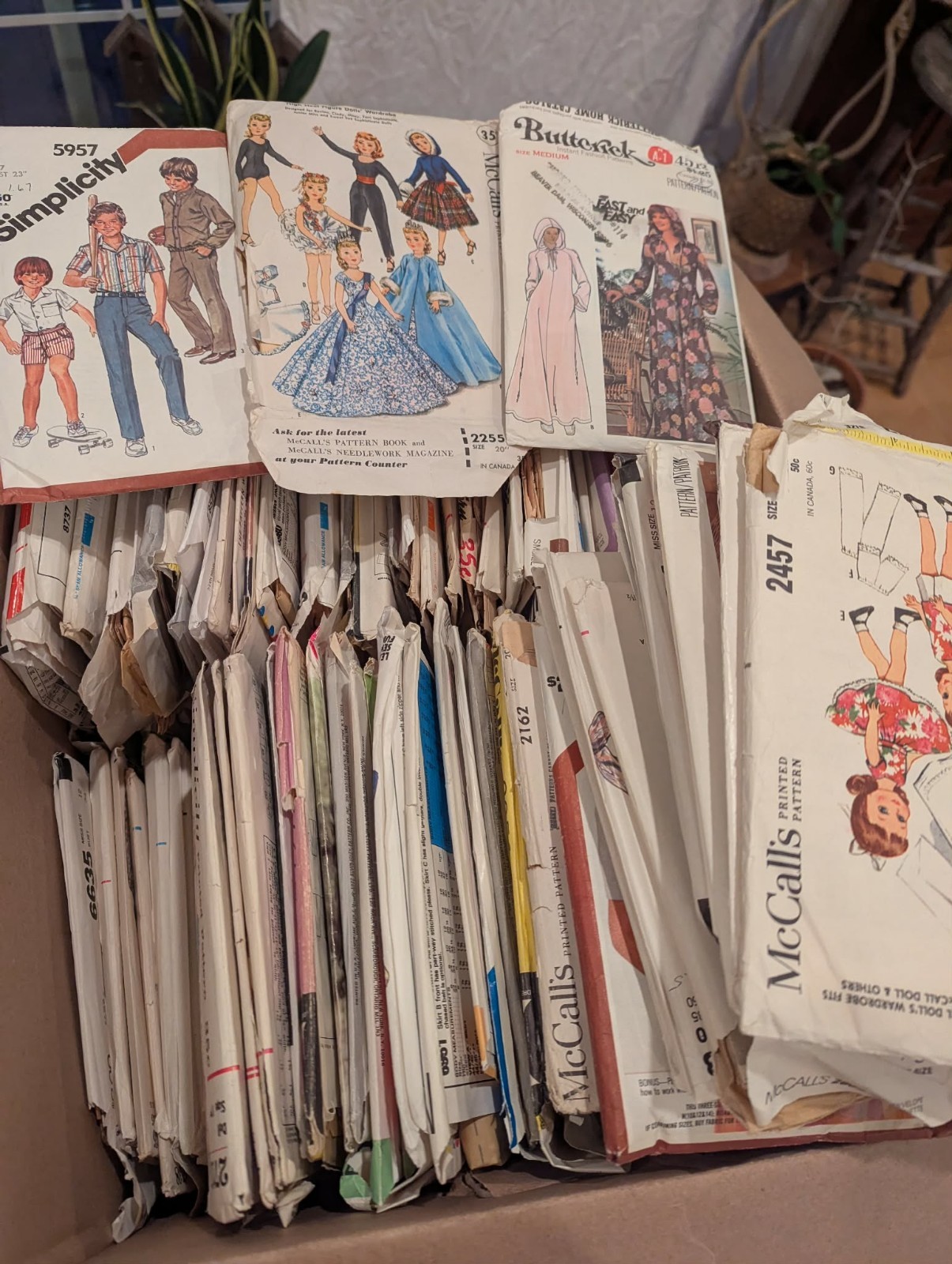 VTG Sewing Patterns Mixed Variety Lot Over 270 Cut - McCall\'s Simplicity & More
