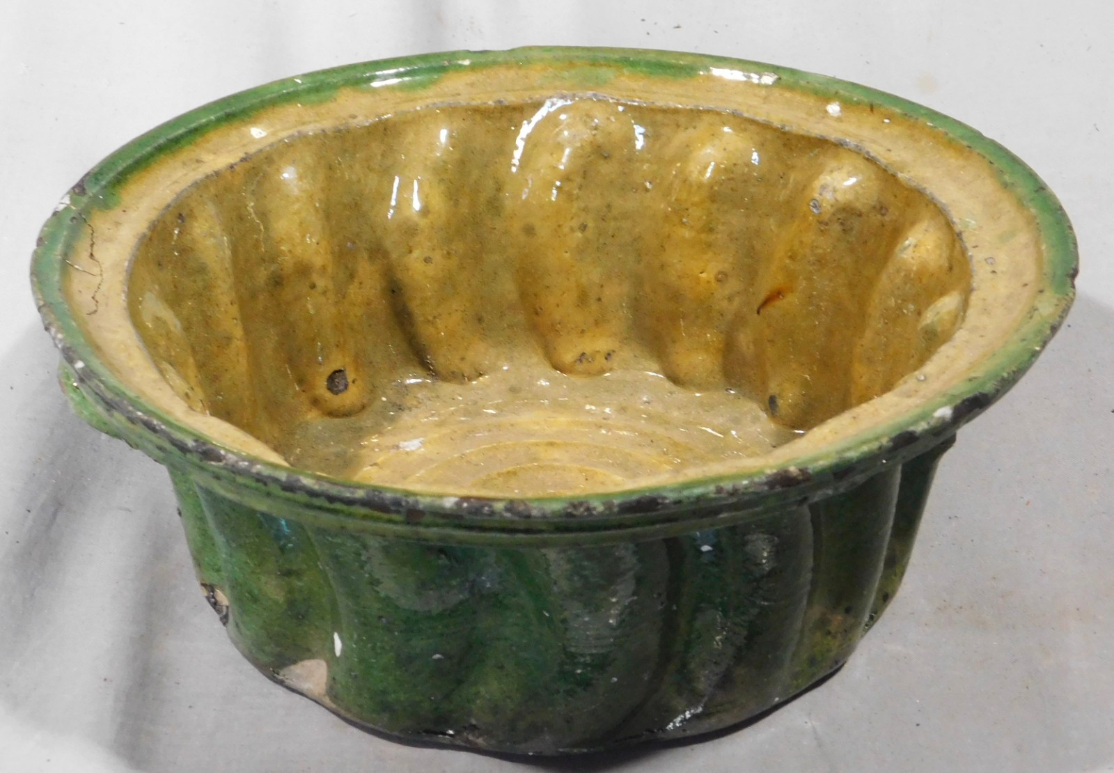 Antique American Redware Cake Mold Green Yellow Glaze 19th c. Fluted Food 10.5\