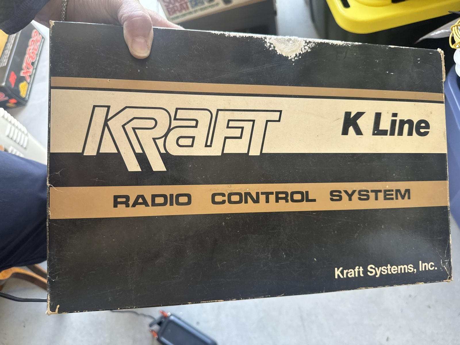 VINTAGE KRAFT SERIES SEVENTY REMOTE CONTROLLER w/SERVOS, BATTERY, CHARGER