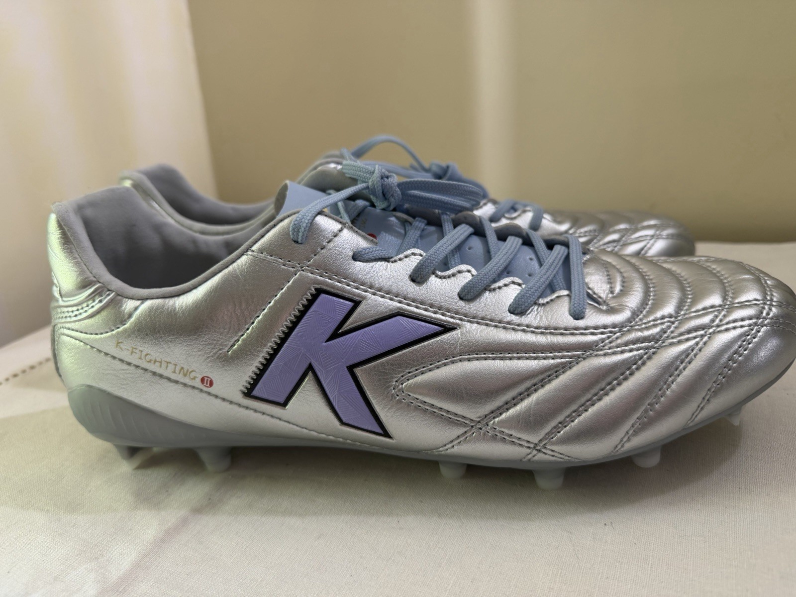 Kelme USA K-Fighting Silver AG Soccer Cleats Men’s 11/45 NEW