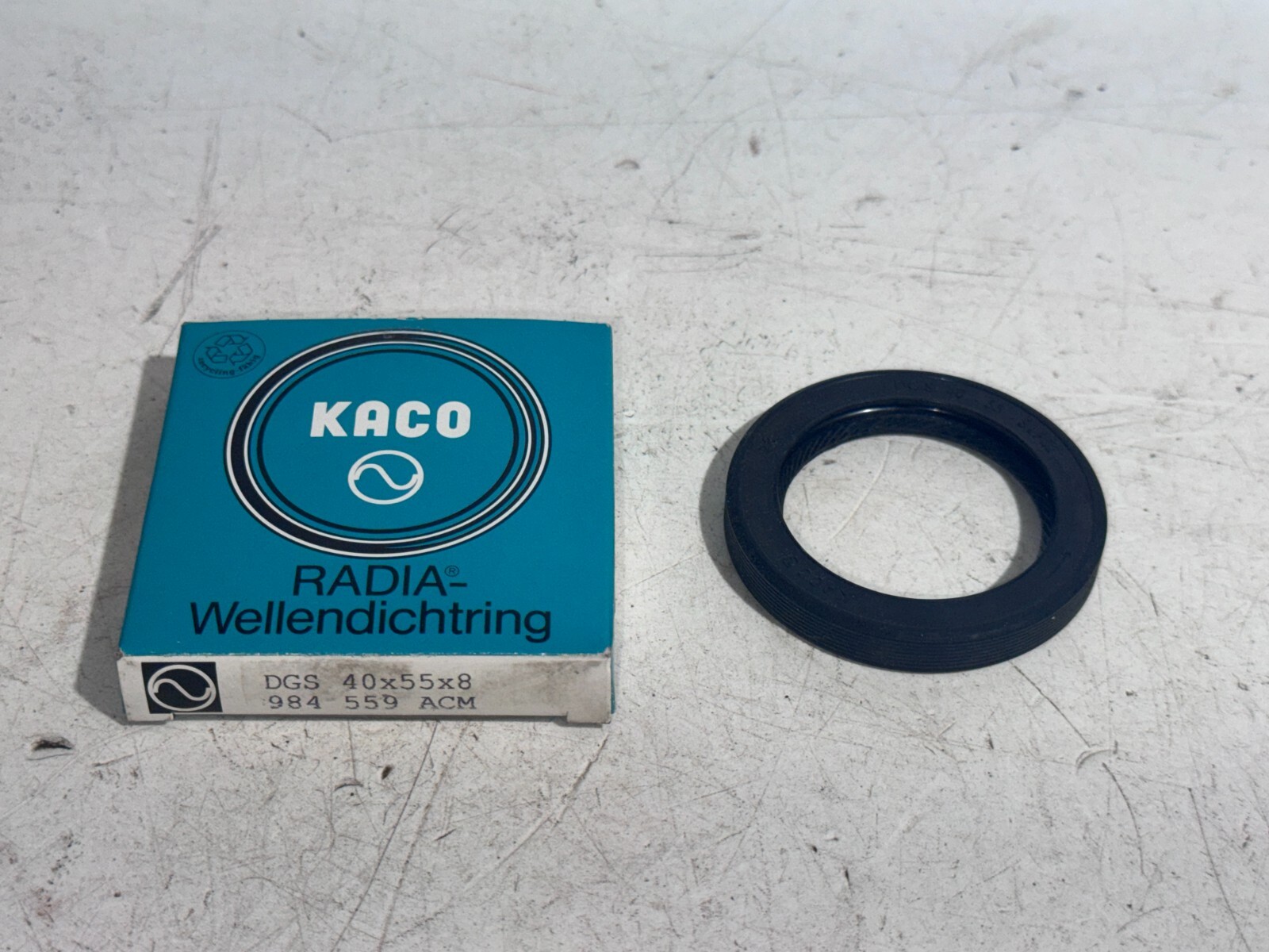 NOS BMW Output Shaft Seal P/N 23121205340 KACO Radial-Wellendichtring