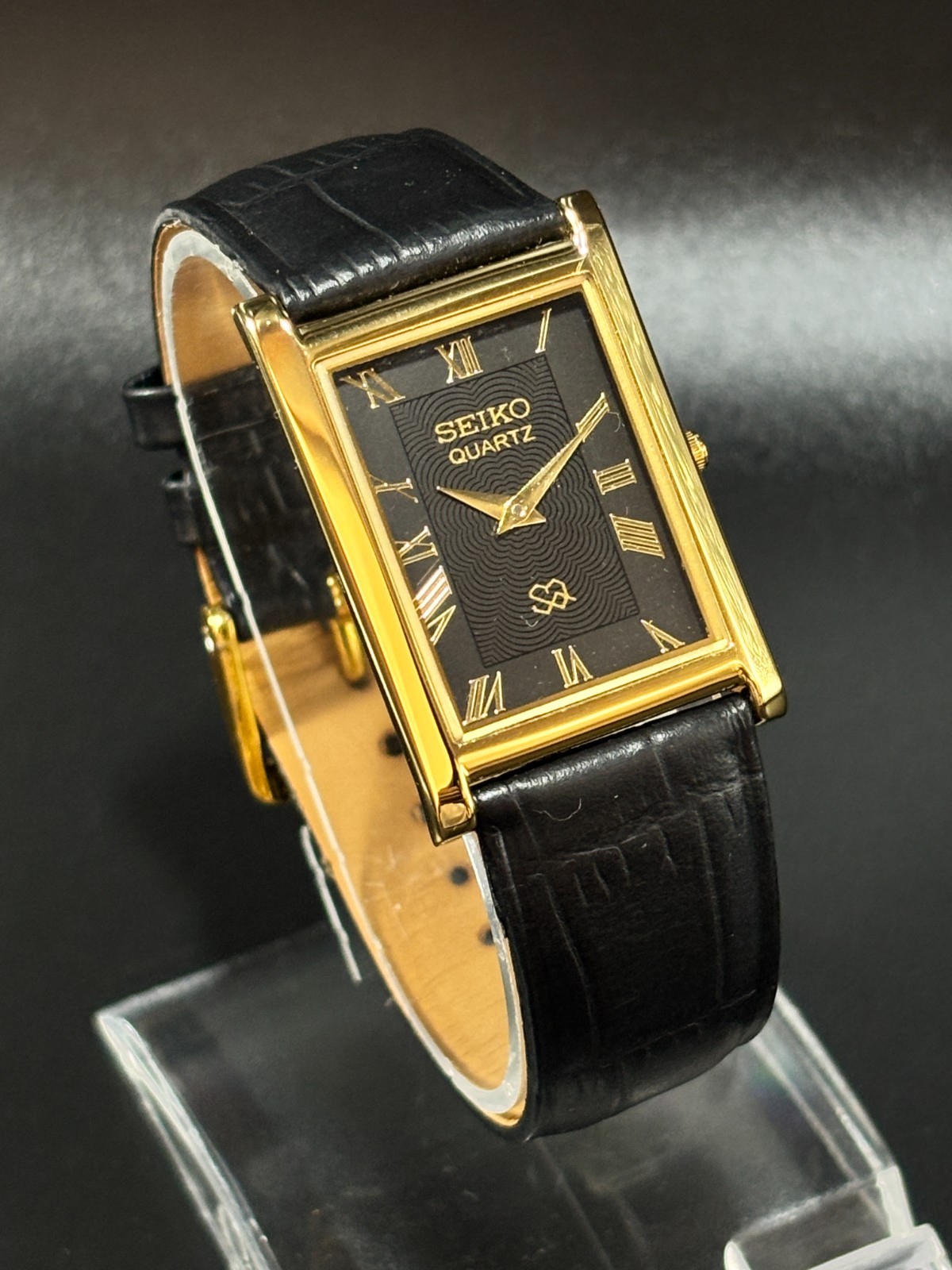 Vintage Refurbished Seiko Slim Tank Men's Roman Dial Wrist Watch
