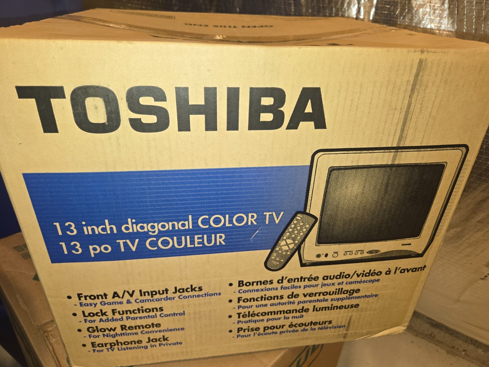 [NEW UNOPENED BOX] Retro Toshiba CRT Gaming TV 13 in Color w/Remote (Rare 13A23)