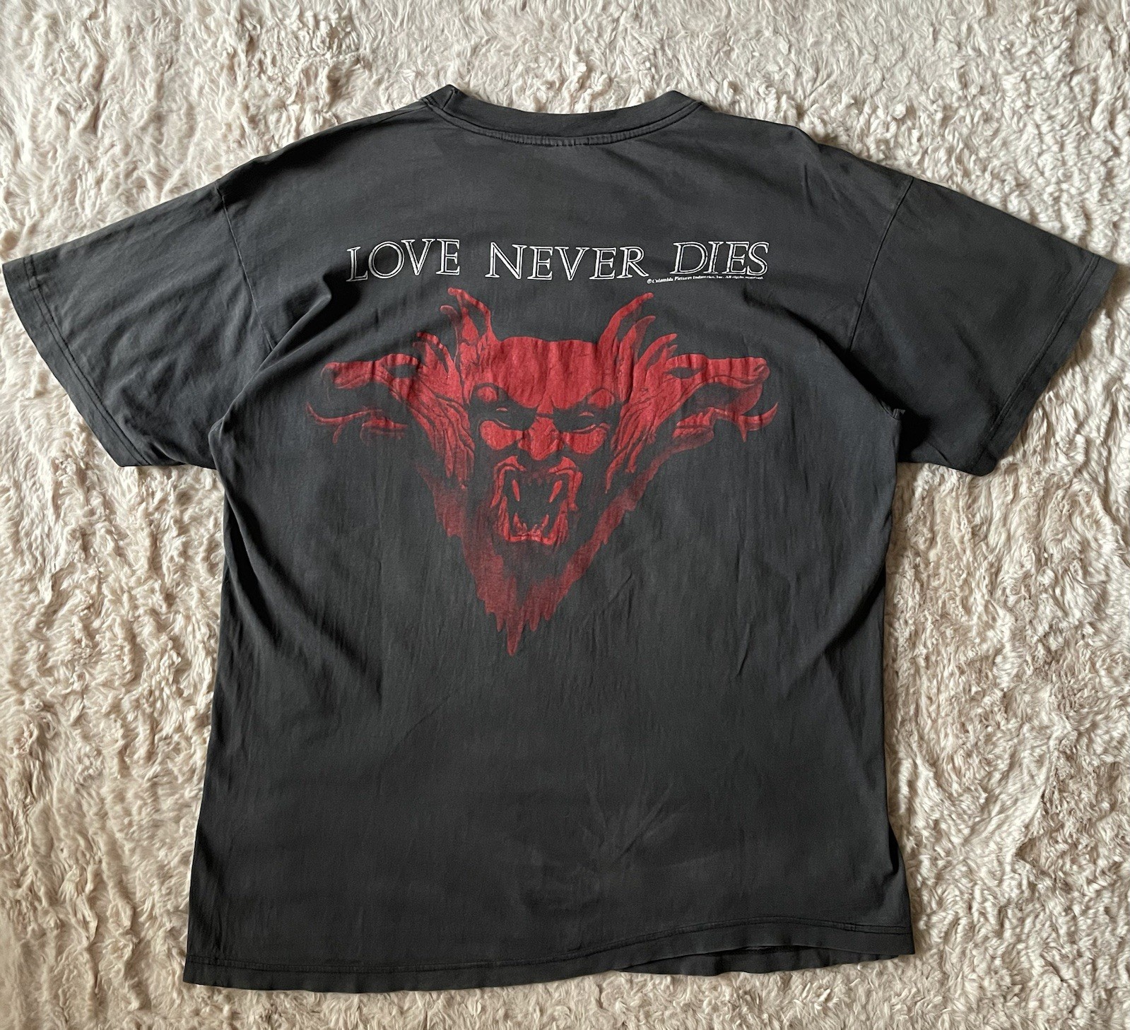 Vintage Bram Stokers Dracula Columbia Pictures Horror Movie Promo T-shirt 90s XL Vintage Bram Stokers Dracula Columbia Pictures Horror Movie Promo T-shirt 90s XL
