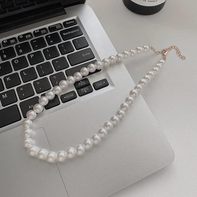 Men\'s Trendy White Imitation Pearl Beaded Short Choker Necklace 2026