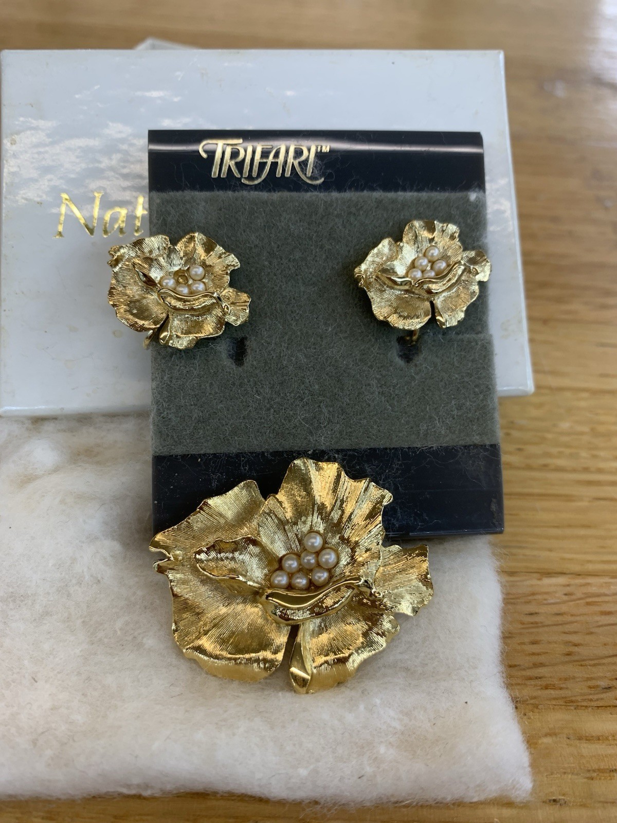 Trifari Gold Tone Flower Brooch & Clip-On Earrings Set Faux Pearl Cluster