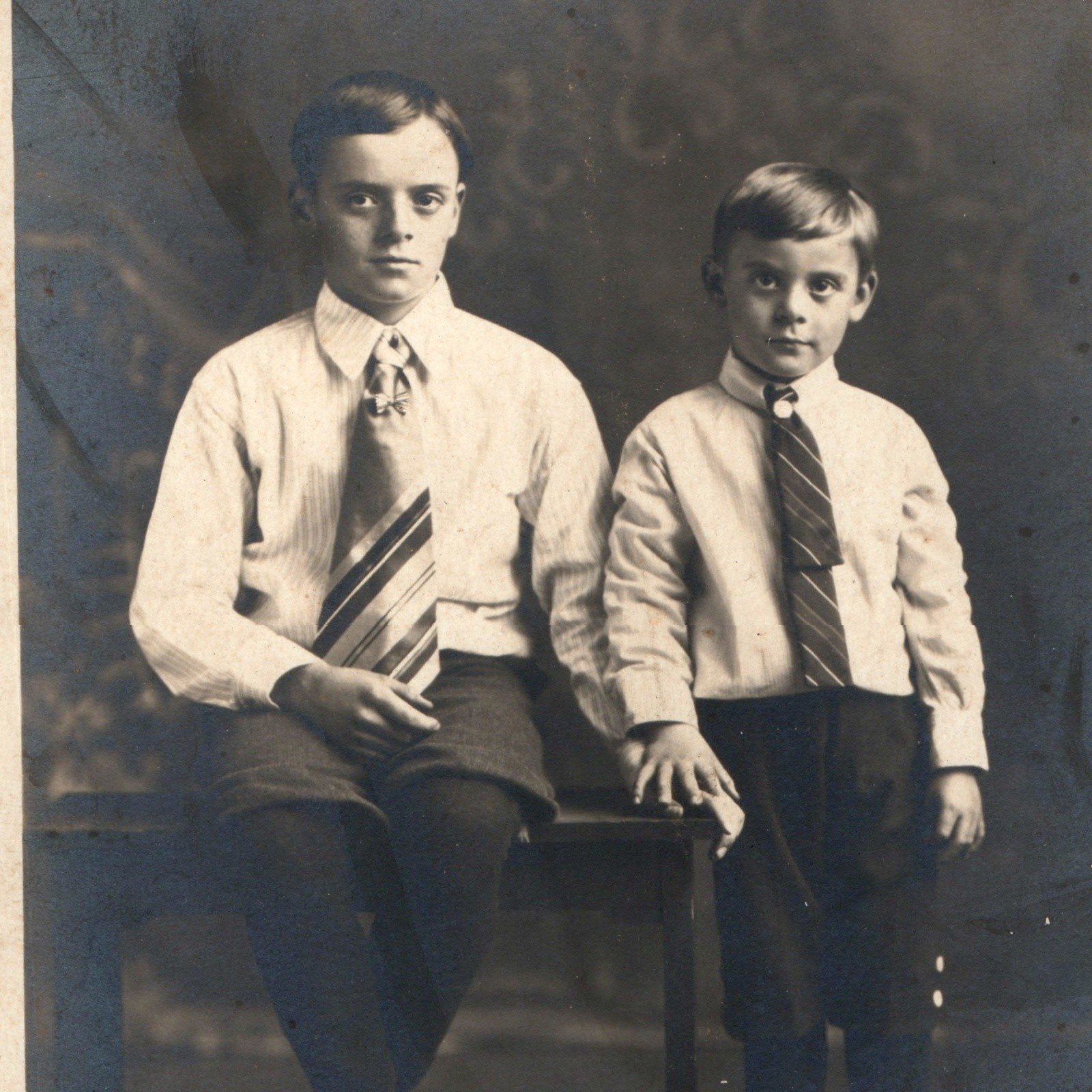 ID\'d c1900s Seward, NE Roy Jamison Brothers Tie 7\