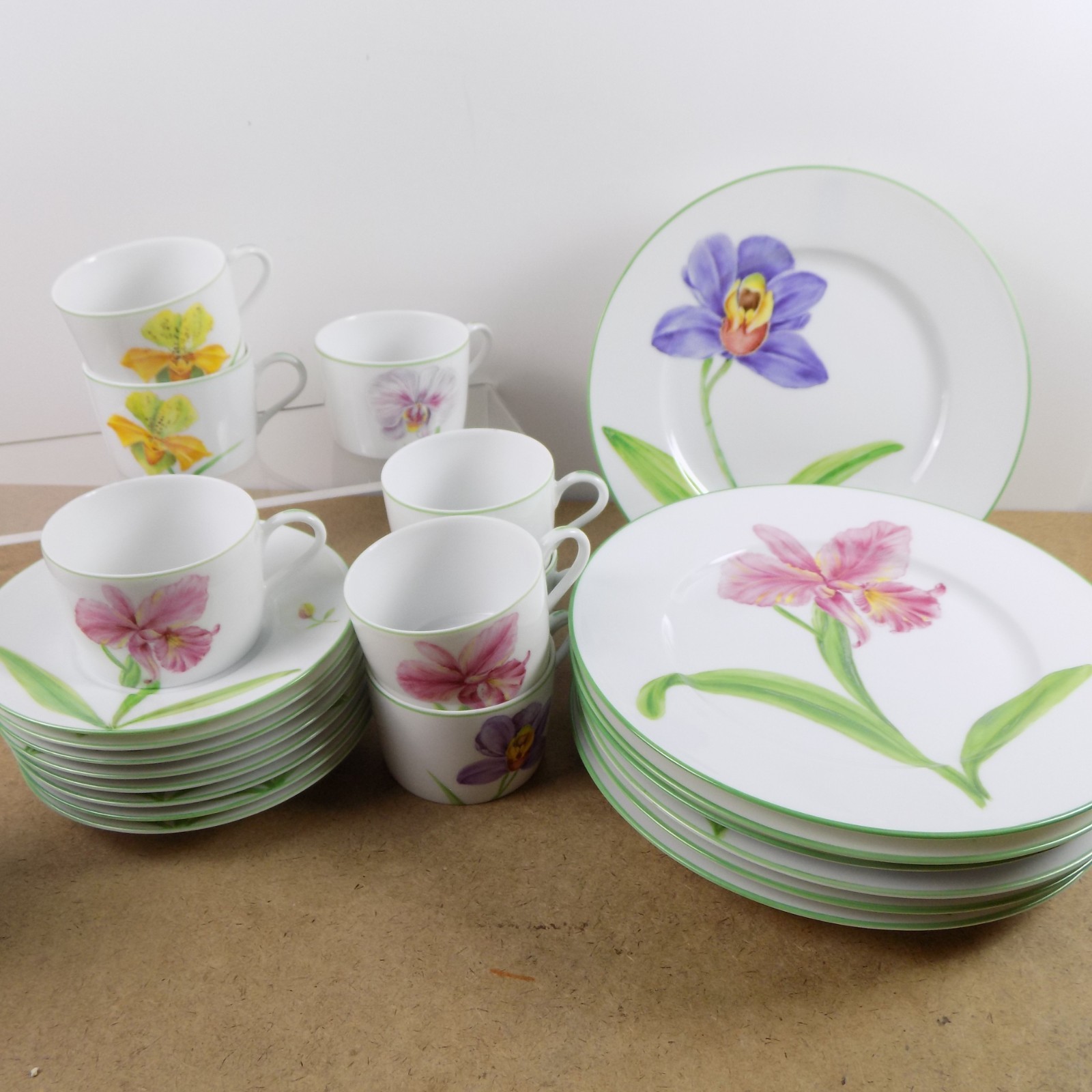 Chamart Limoges Orchid Plates Cups & Saucers Les Orchidees Peint a la Main Chamart Limoges Orchid Plates Cups & Saucers Les Orchidees Peint a la Main