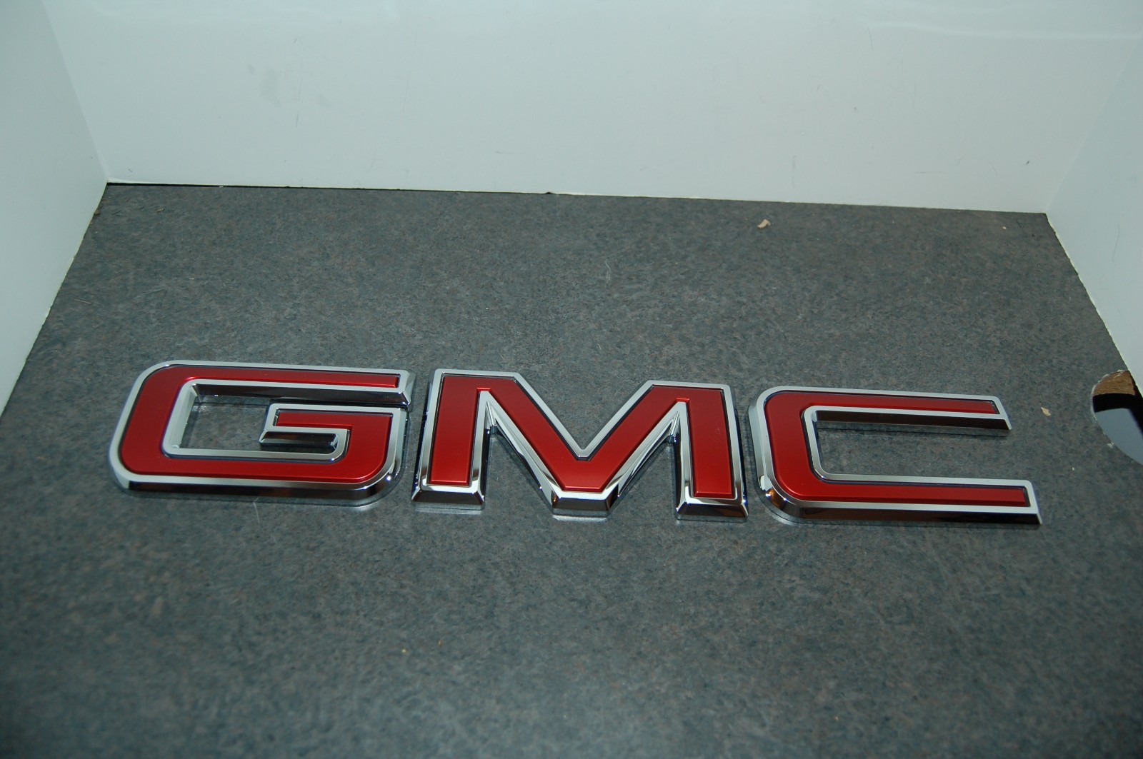 USED 2019 - 2025 GMC TAILGATE LETTERS 84937213 84937215 8937217 Sierra #2