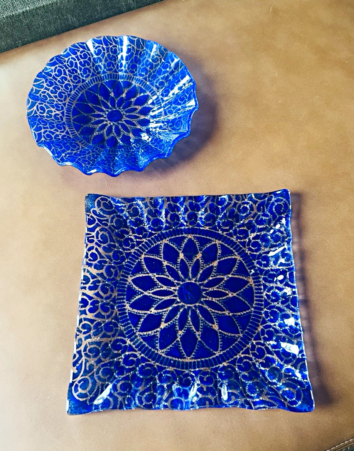 Sydenstricker Blue Floral Fused Art Glass Square Bowl & Plate 2-Piece Set