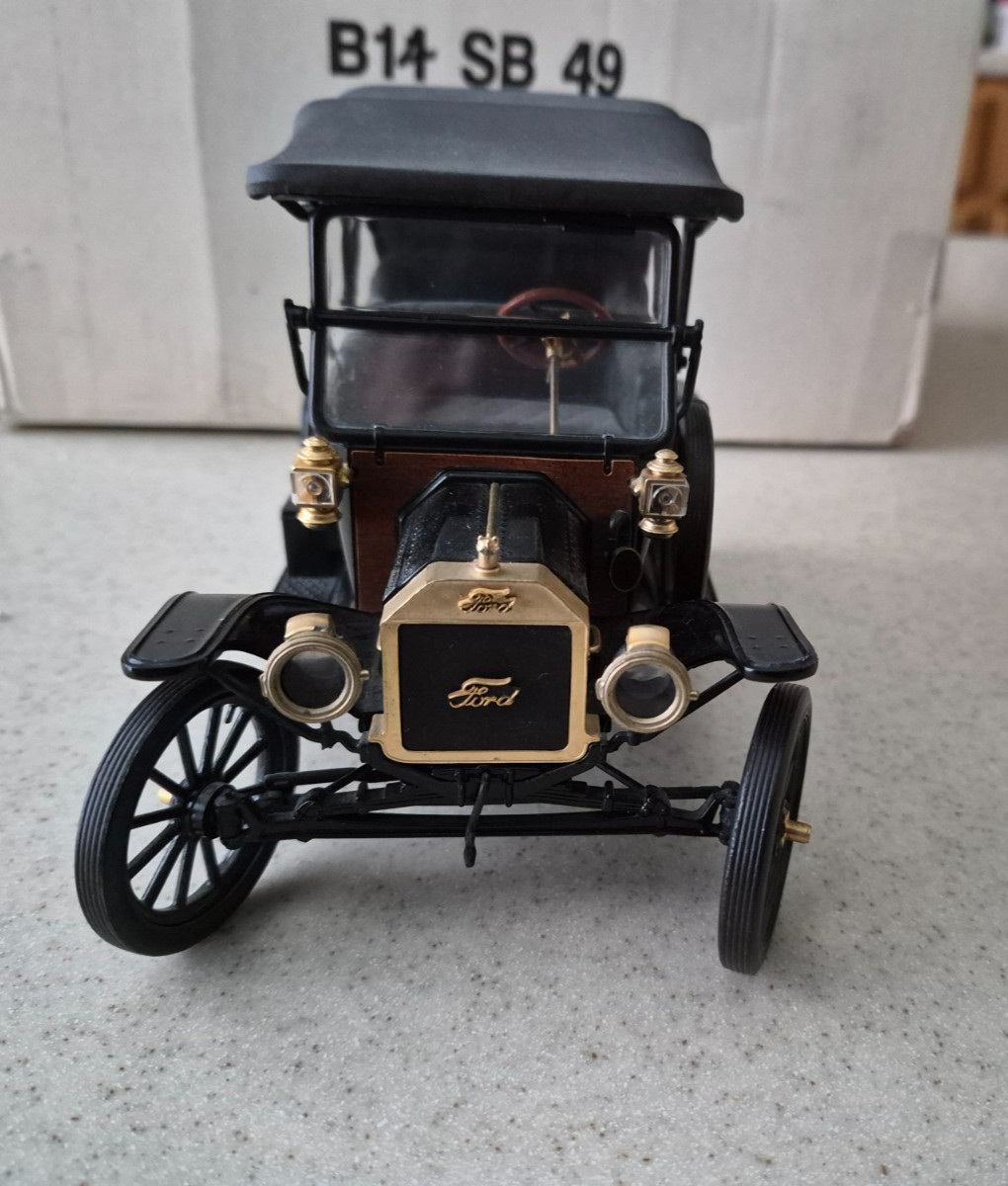 Franklin Mint 1913 Ford Model T Touring 1:16 Scale Diecast Model Car B14SB49