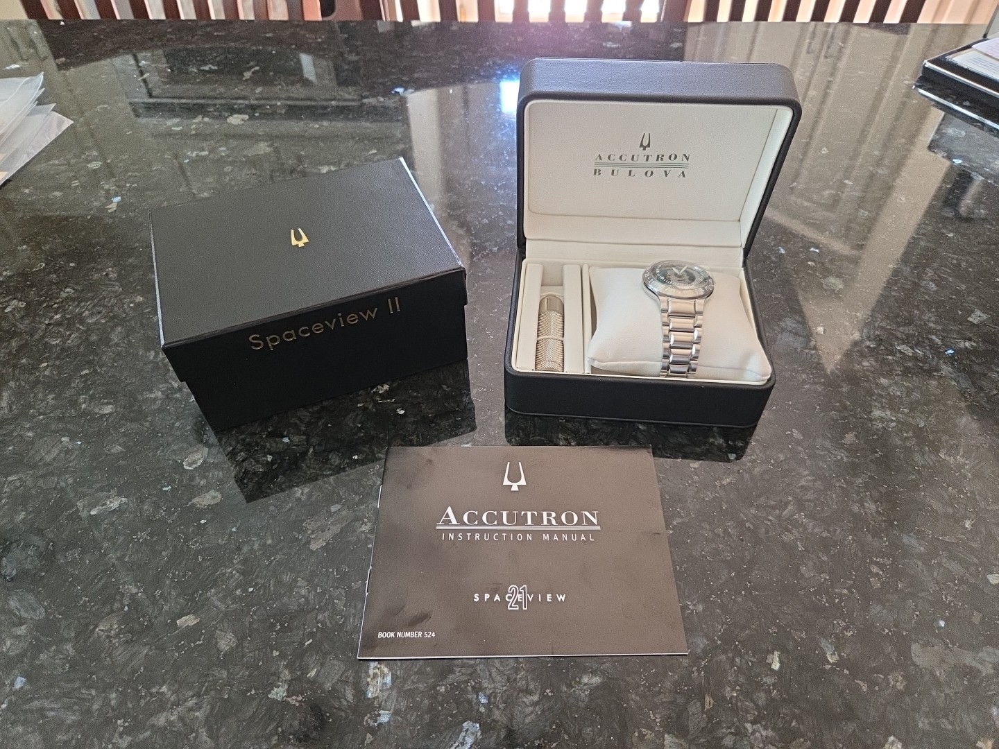 RARE Accutron by Bulova LE SpaceView 21 Kinetic Men\'s Watch