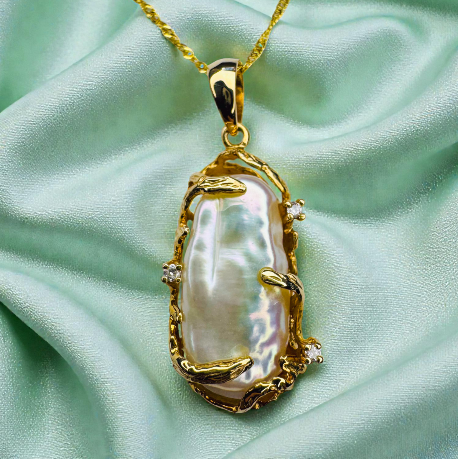 14K Gold Baroque Pearl & Diamond Necklace 21\