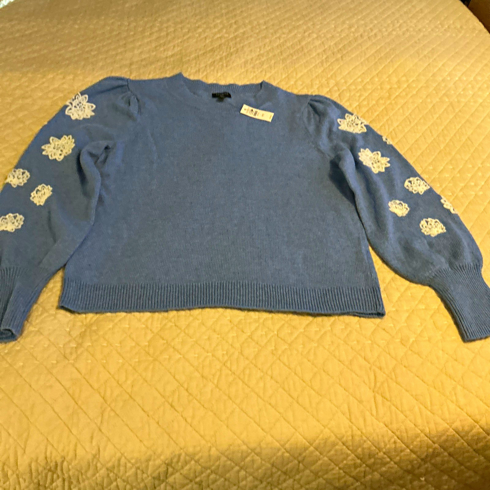 Talbots Petites PM Blue Crew Neck Sweater Snowflake Embroidered Sleeves Talbots Petites PM Blue Crew Neck Sweater Snowflake Embroidered Sleeves