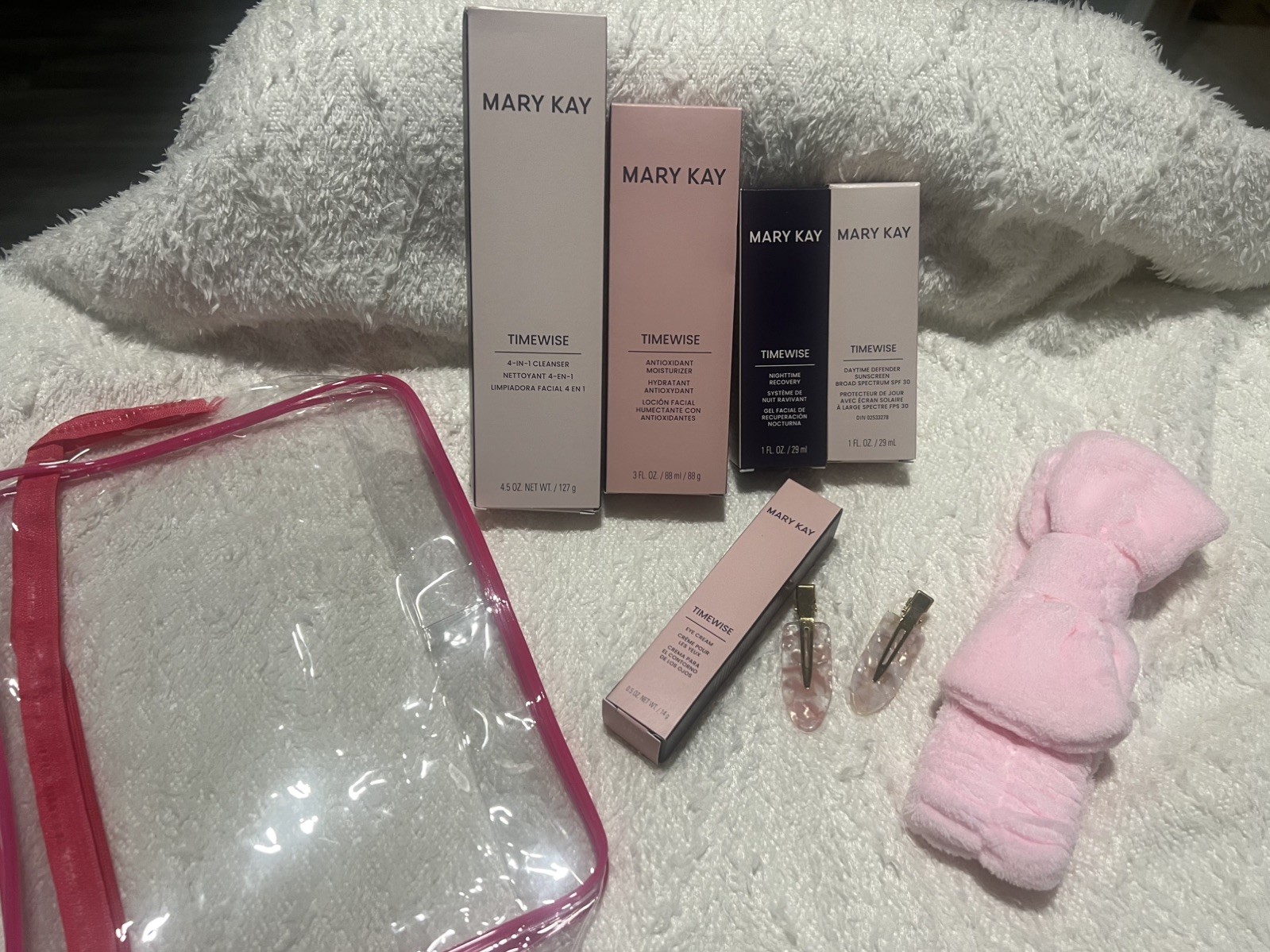 Mary Kay TimeWise Miracle Set Normal/Dry Skin NEW Read Description Mary Kay TimeWise Miracle Set Normal/Dry Skin NEW Read Description
