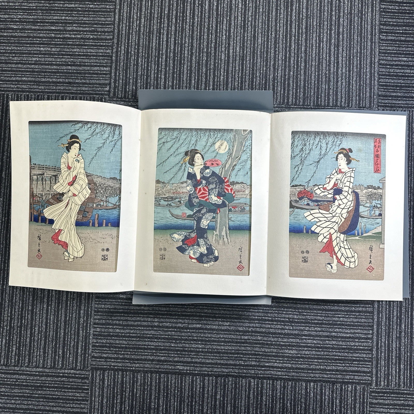 Japanese Ukiyo-e Woodblock Triptych Utagawa Hiroshige Ryogoku Yusuzumi Japanese Ukiyo-e Woodblock Triptych Utagawa Hiroshige Ryogoku Yusuzumi