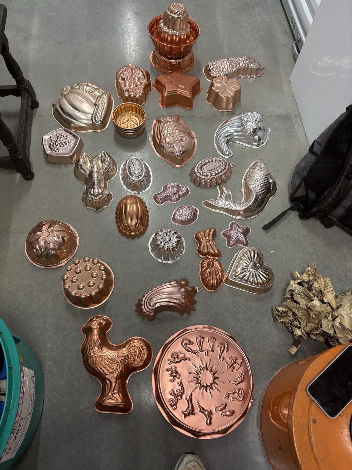 Vintage 1950s-70’s Big Lot Copper Tone Alum. Cake/jello Mold Kitchen Wall Decor