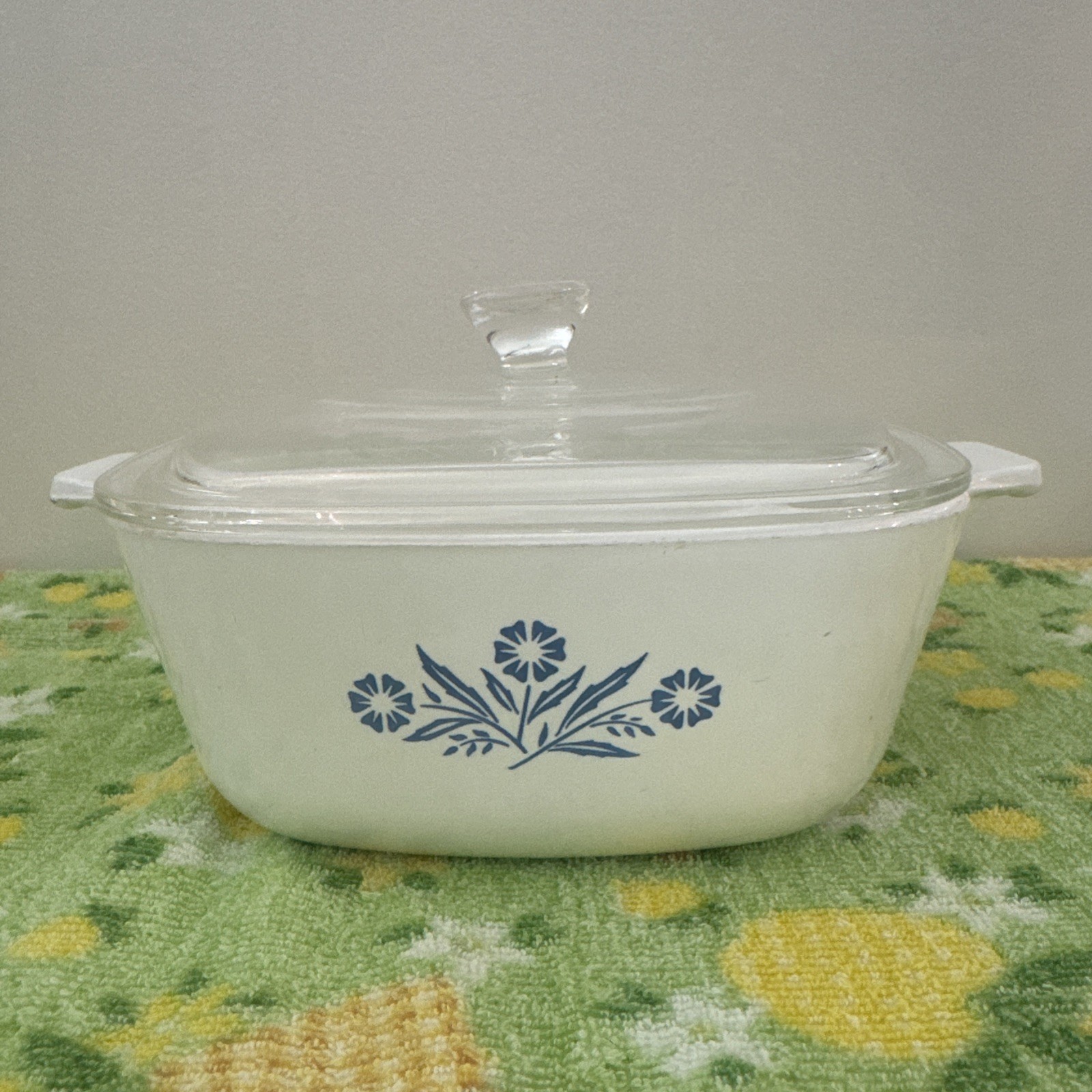 Corning Ware P-1 1/2-B Blue Cornflower 1.5 Qt Casserole with Lid B-27 Vintage Corning Ware P-1 1/2-B Blue Cornflower 1.5 Qt Casserole with Lid B-27 Vintage