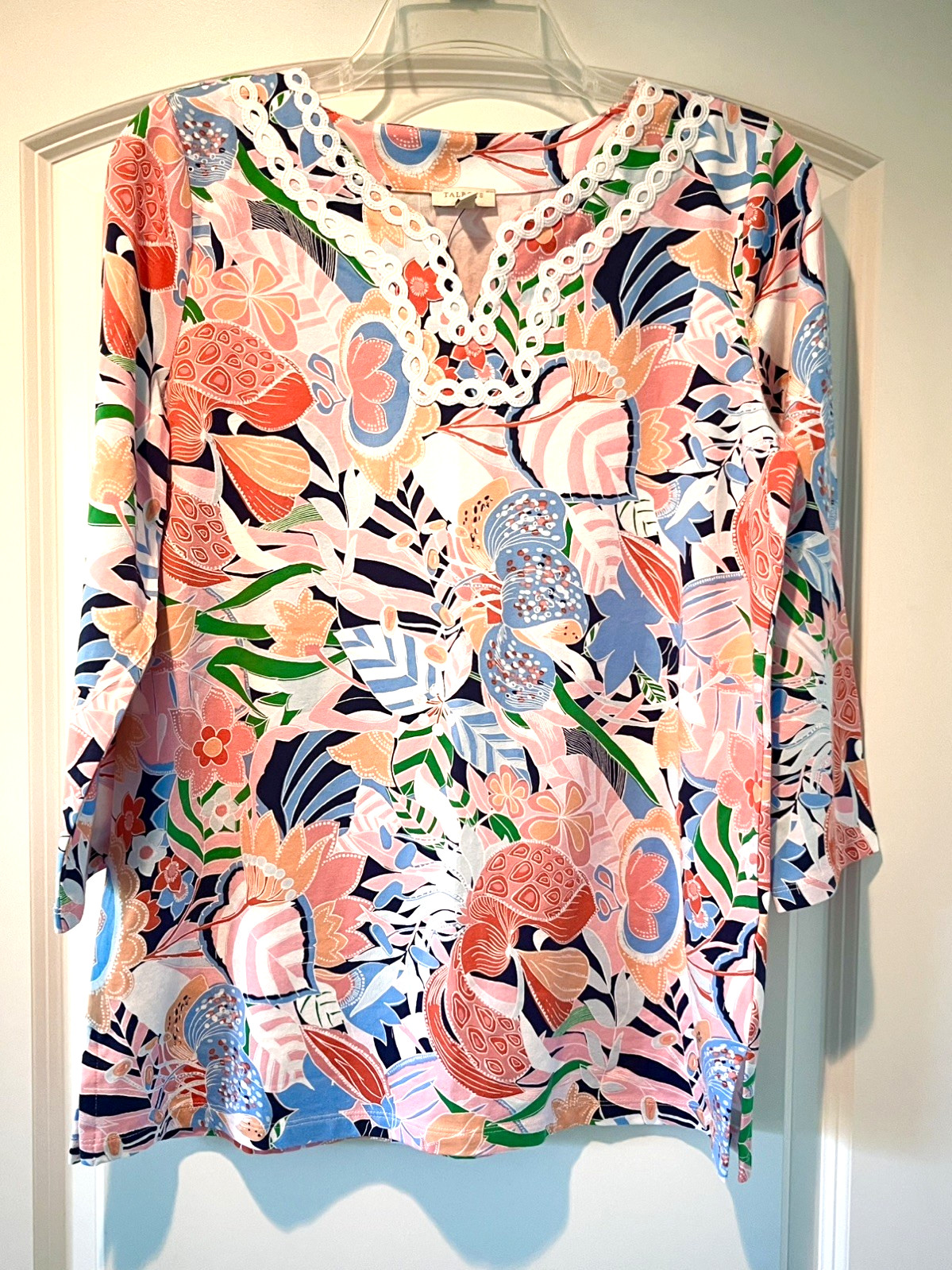 NWT Talbots Small 3/4 Slv. Pullover Lace Trim V Neck Multi Color Floral Tunic