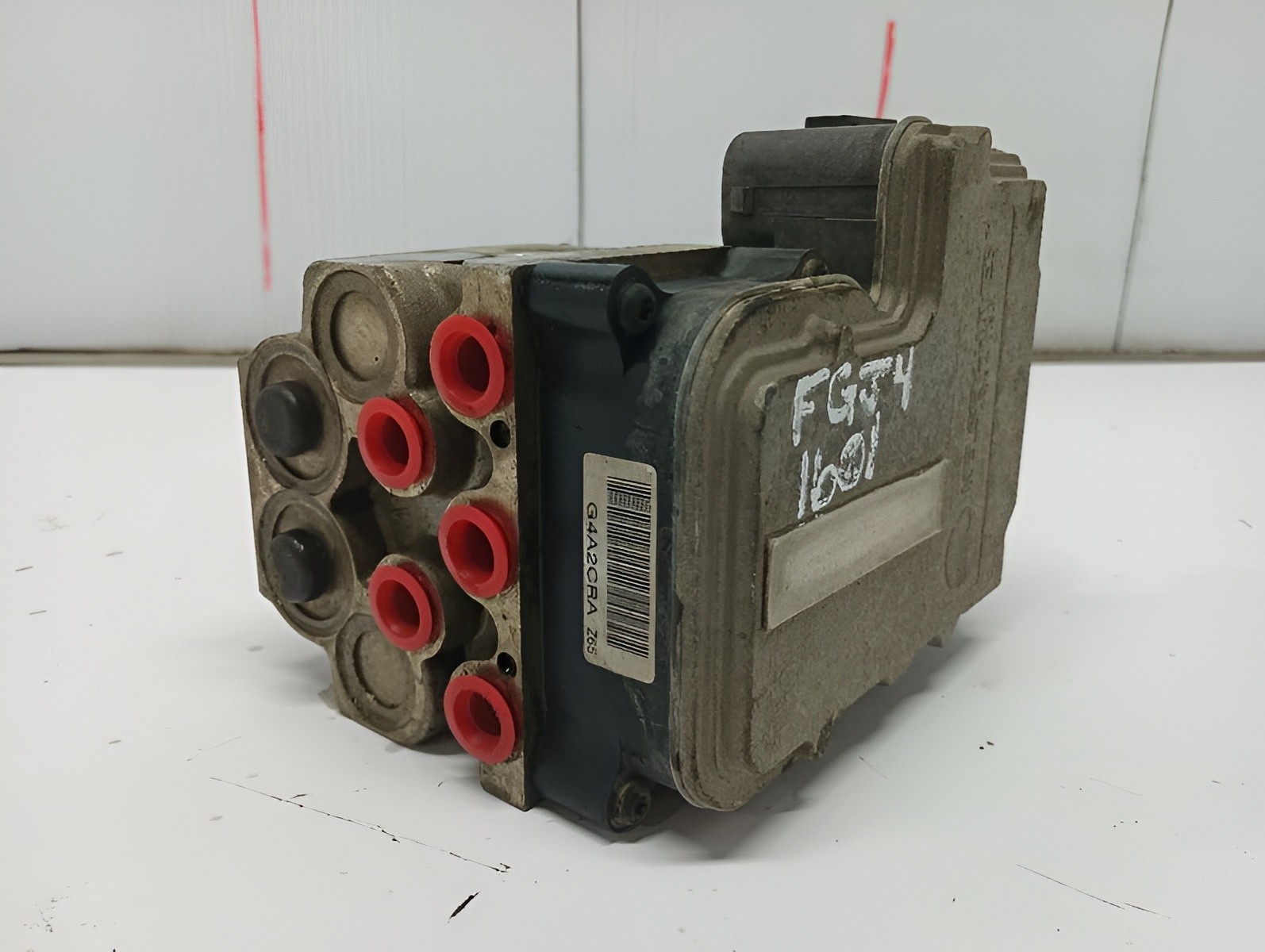 2000-2002 GMC Yukon ABS Anti-Lock Brake Pump Assembly OEM
