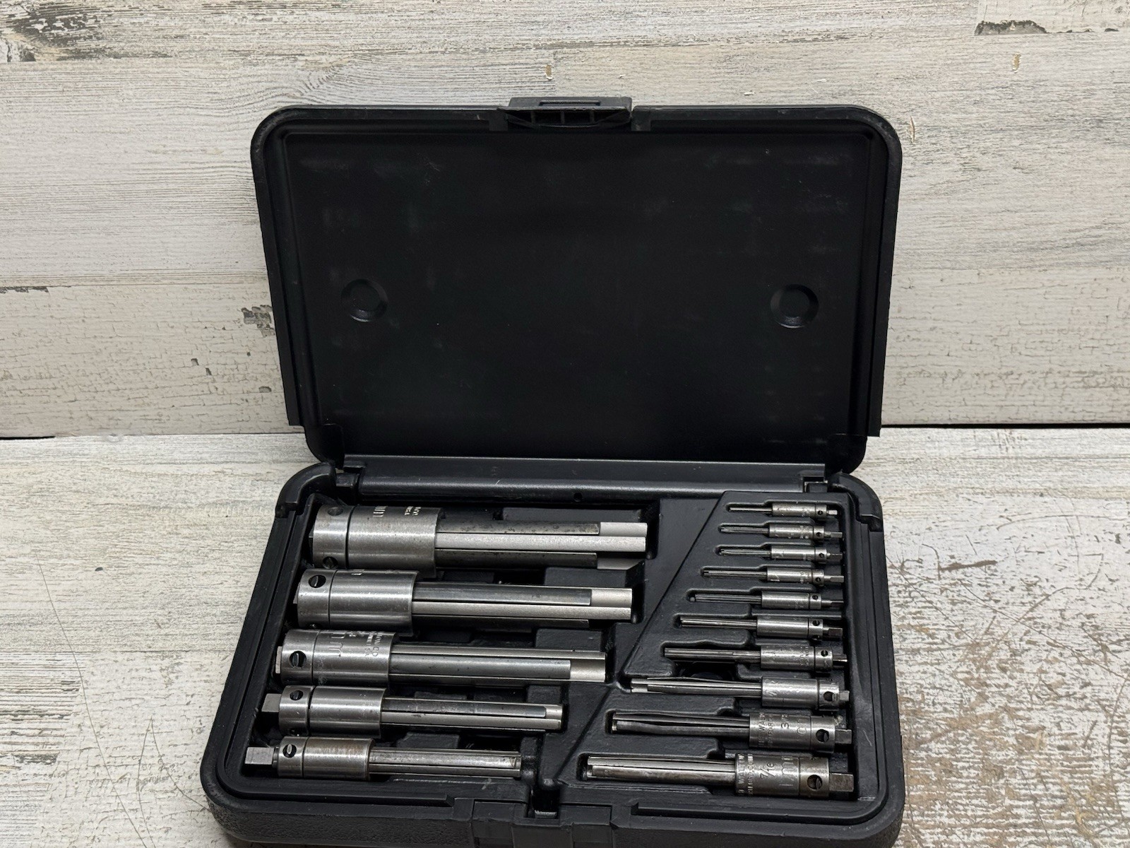 Walton 18015 15 Piece Multi Flute Tap Extractor Set