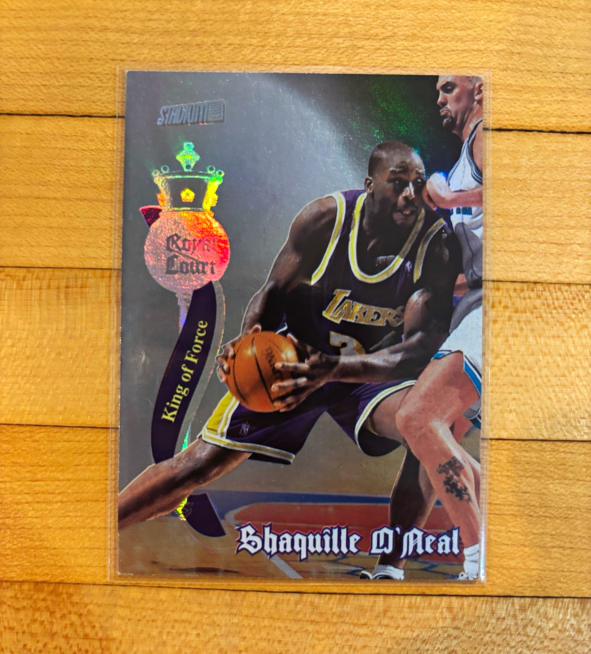 1997-98 Topps Stadium Club Royal Court Shaquille O\'Neal Lakers Ring of Force RC7