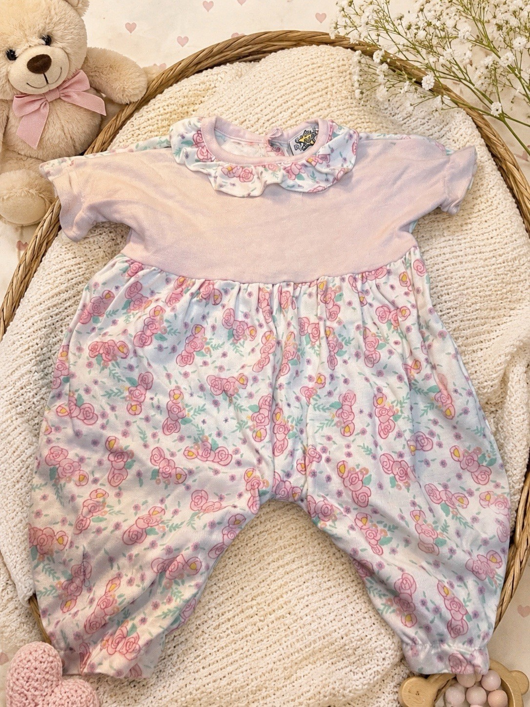 Vintage 80s Baby Girl Romper 3-6 Months Pink Floral Cuties By Judy Taiwan Vintage 80s Baby Girl Romper 3-6 Months Pink Floral Cuties By Judy Taiwan