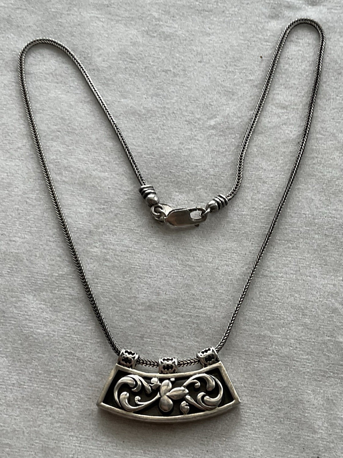 Vintage Silpada 925 sterling silver floral scroll slide pendant necklace Estate Vintage Silpada 925 sterling silver floral scroll slide pendant necklace Estate