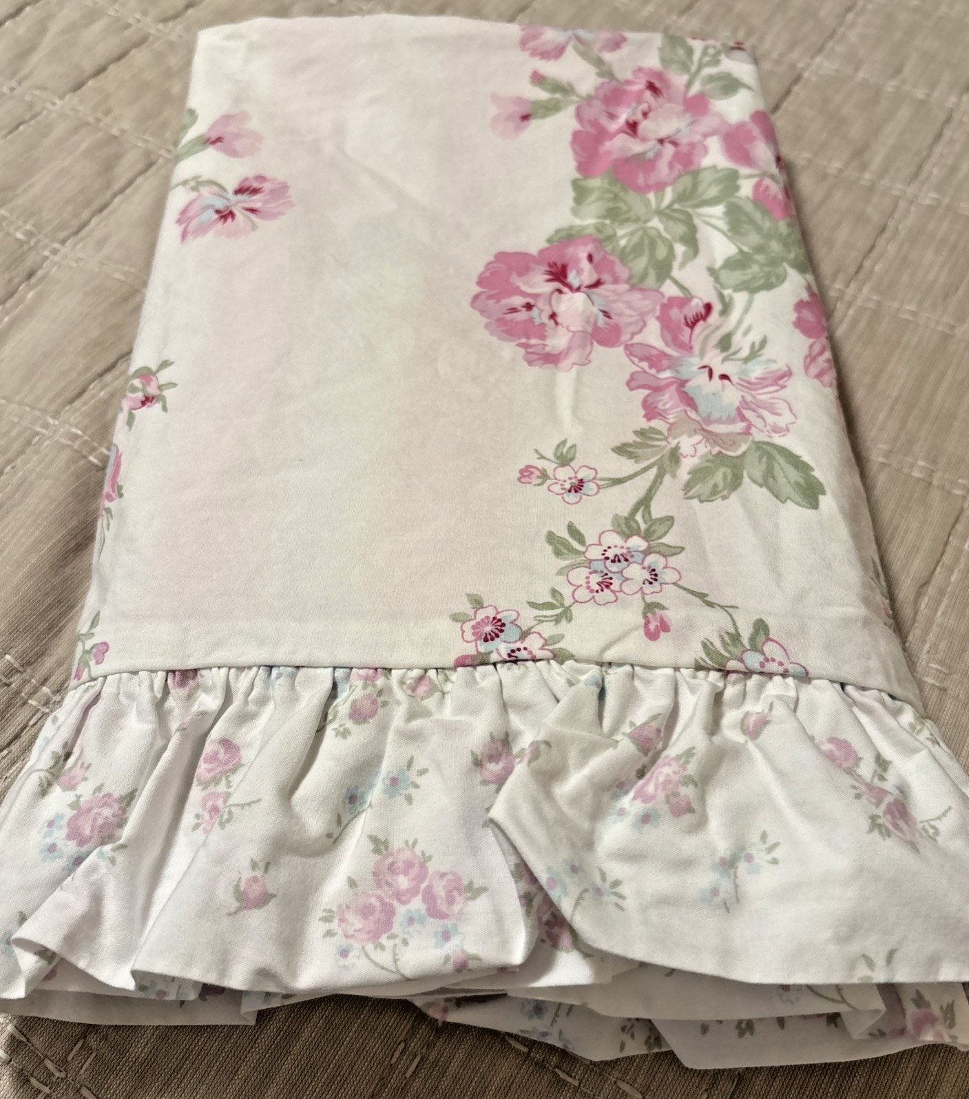 Rachel Ashwell Simply Shabby Chic ESSEX FLORAL ROSE Pillow Sham