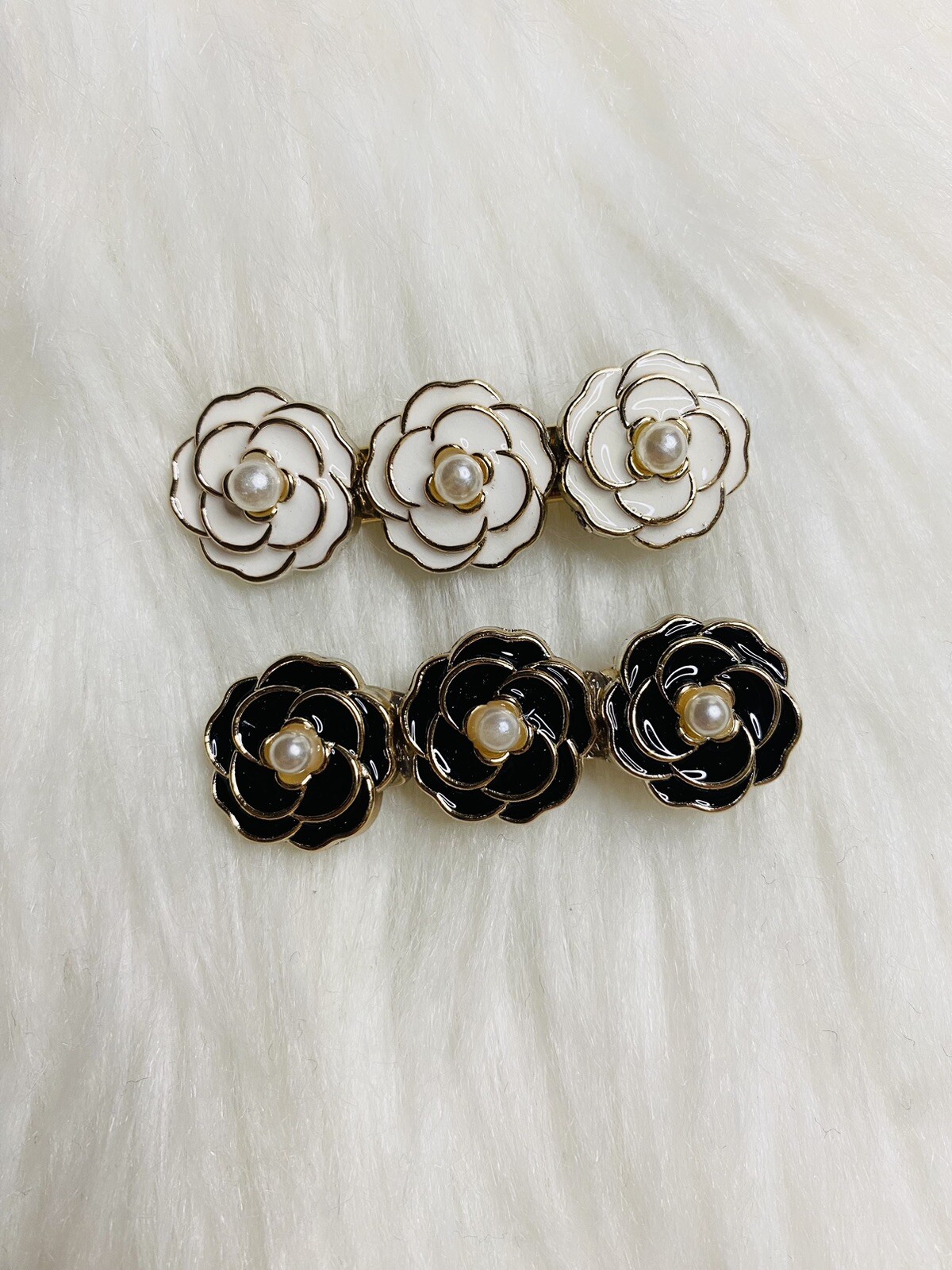2 Camellia Flower Hair Clip White Black Women Fashion Accessories New 2 Camellia Flower Hair Clip White Black Women Fashion Accessories New