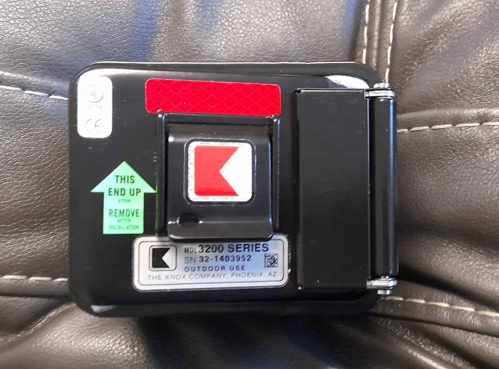 NEW OPEN BOX- Knox Lock 3200 Series- Surface Mount, Black, Hinged NEW OPEN BOX- Knox Lock 3200 Series- Surface Mount, Black, Hinged