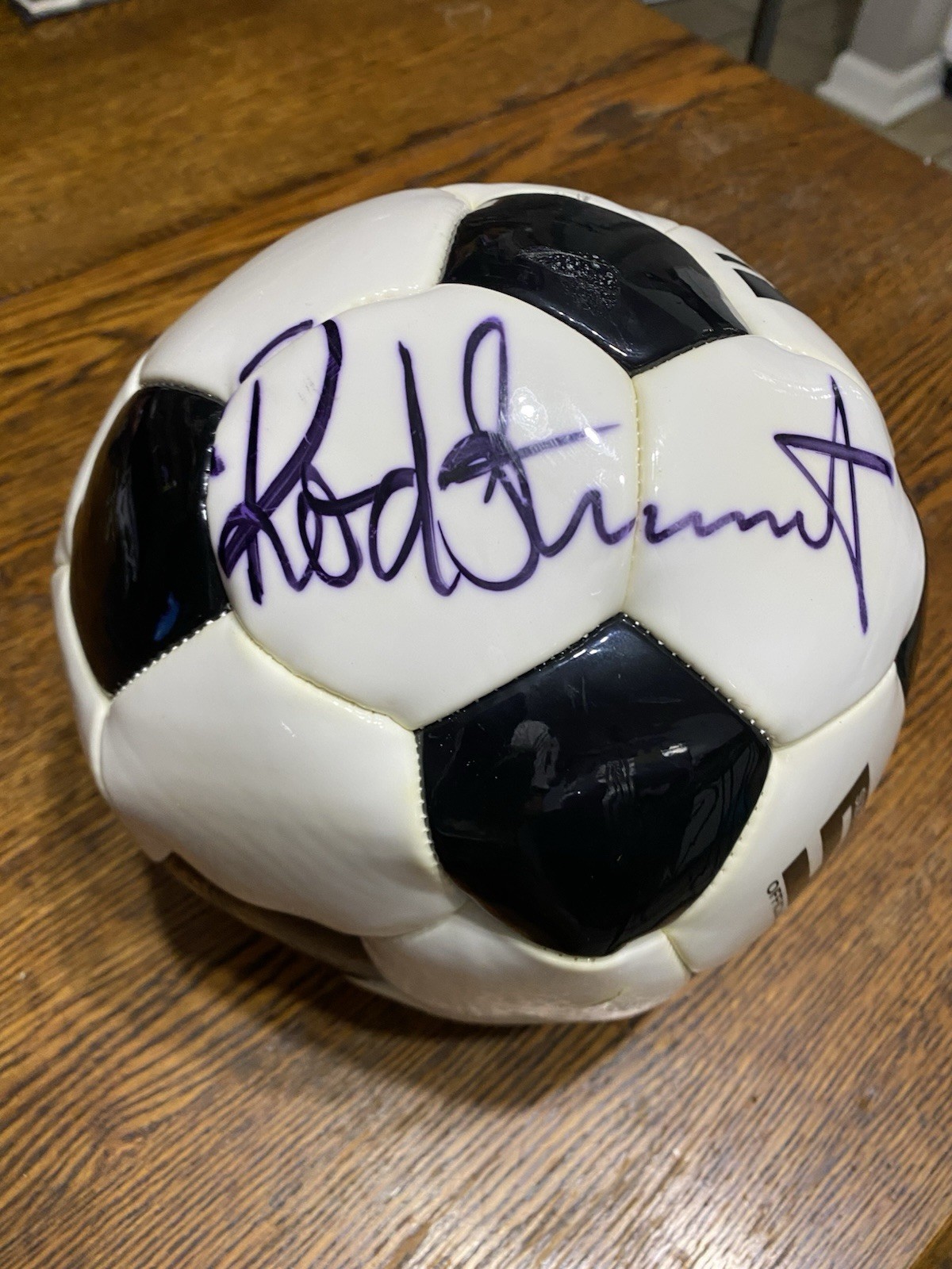 Vizari Classico Size 5 Soccer Ball Rod Stewart Authentic Autographed Vizari Classico Size 5 Soccer Ball Rod Stewart Authentic Autographed