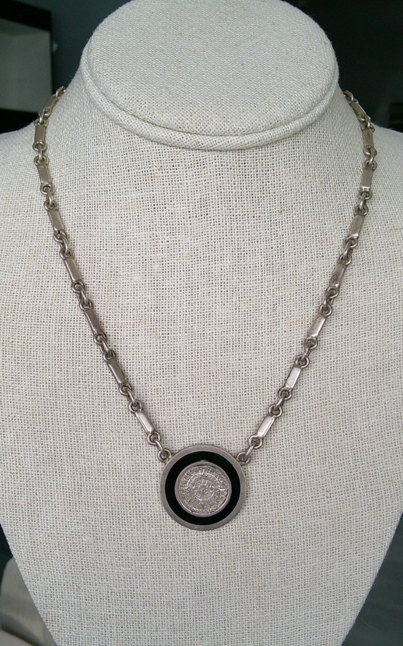 Taxco Mexico 925 TR-46 Aztec Calendar/Black Onyx Necklace Taxco Mexico 925 TR-46 Aztec Calendar/Black Onyx Necklace