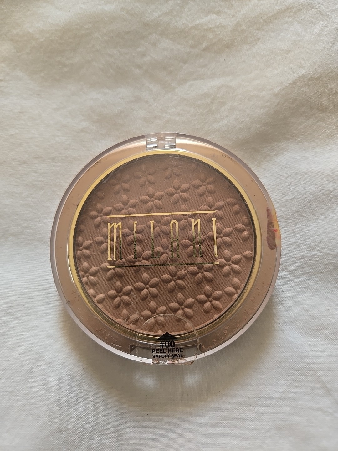 MILANI Powder Bronzer #00 Radiant sealed Hard To Find MILANI Powder Bronzer #00 Radiant sealed Hard To Find